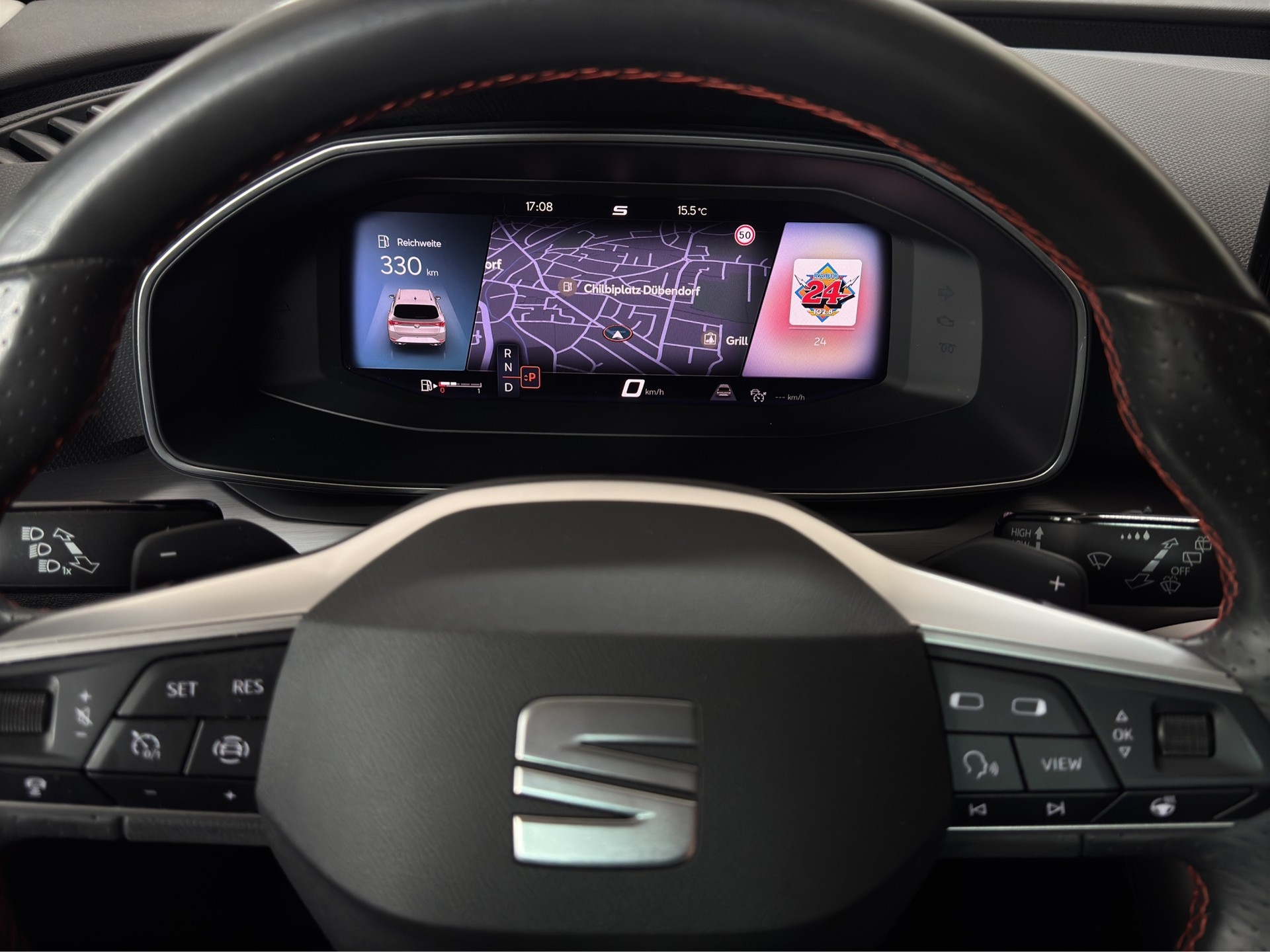 SEAT Leon ST 1.5 eTSI mHEV DSG FR "Navi-Winterpaket-Distronic"-image-13