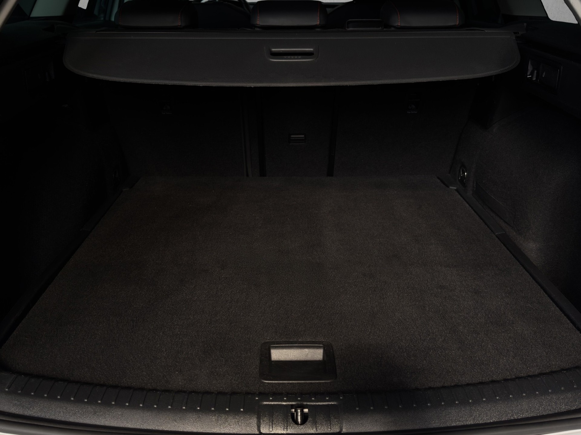 SEAT Leon ST 1.5 eTSI mHEV DSG FR "Navi-Winterpaket-Distronic"-image-20