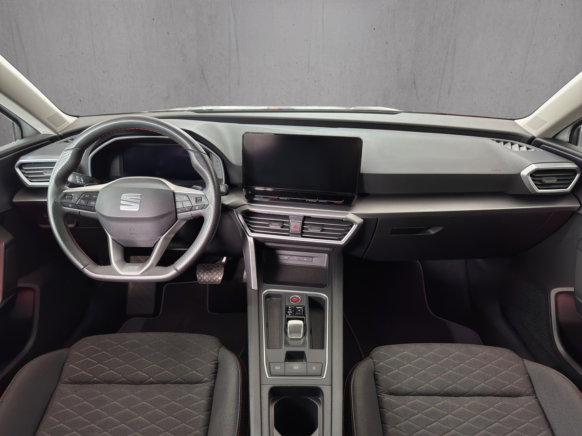 SEAT Leon ST 1.5 eTSI mHEV DSG FR "Navi-Winterpaket-Distronic"-image-10