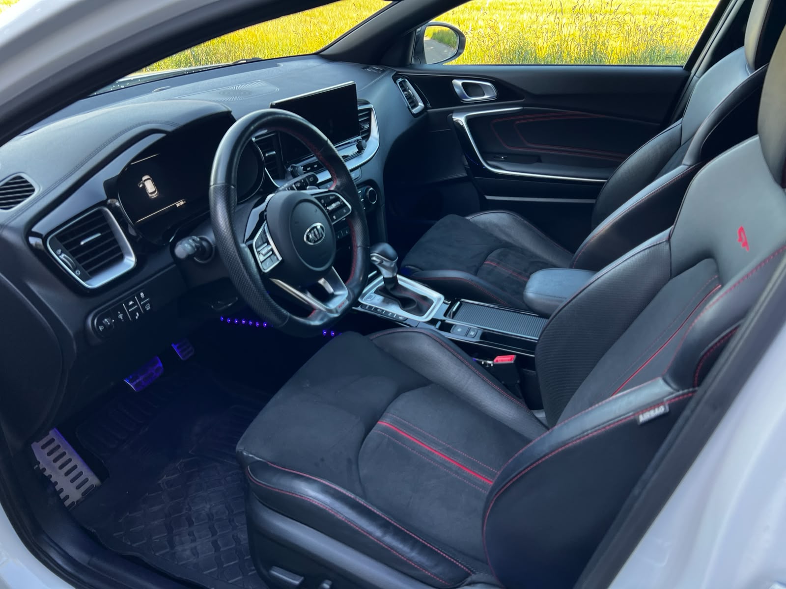 KIA ProCeed 1.6 T-GDi GT DCT-image-8
