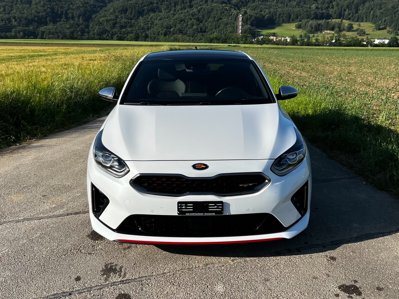 KIA ProCeed 1.6 T-GDi GT DCT-image-7