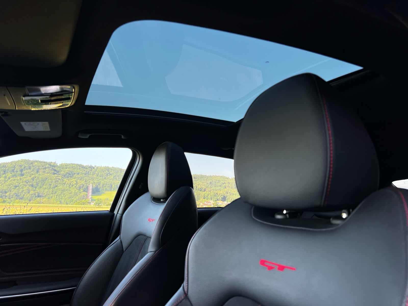 KIA ProCeed 1.6 T-GDi GT DCT-image-11