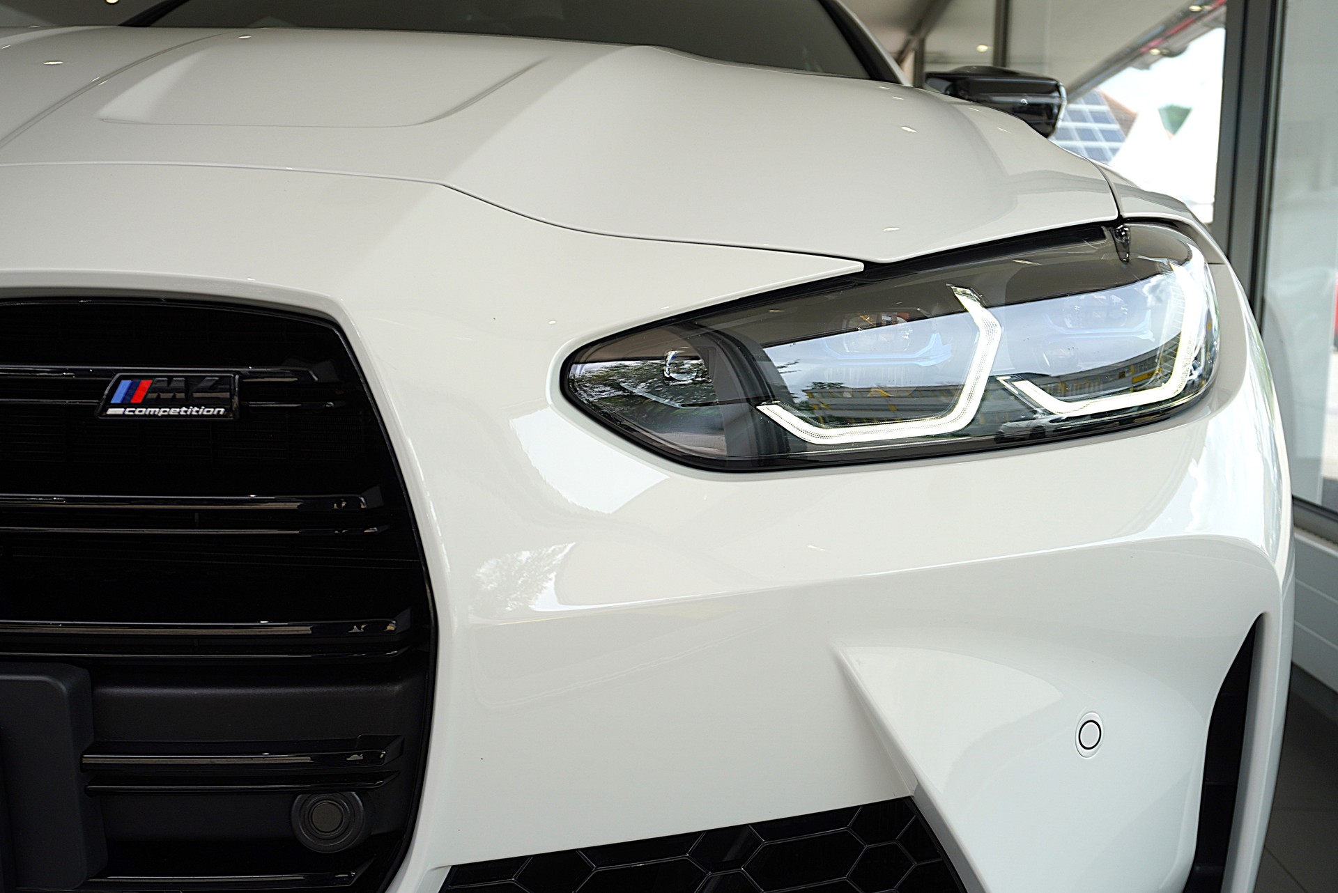 BMW M4 Cabrio Competition M xDrive-image-19