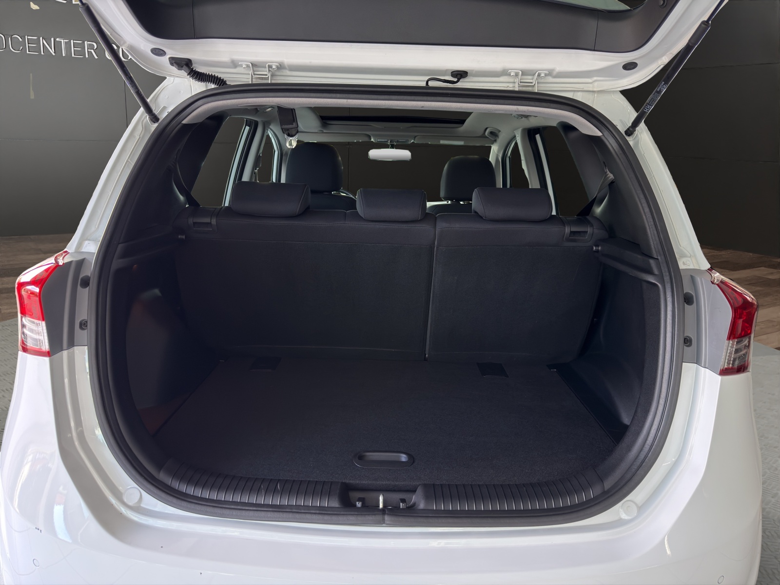 HYUNDAI iX20 1.6 Premium-image-15