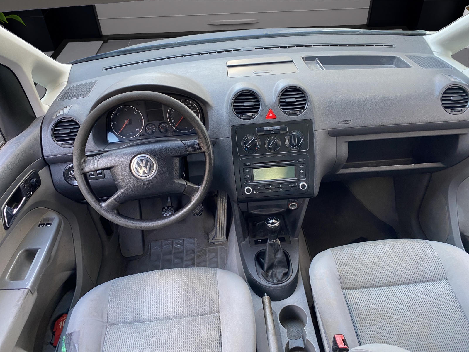 VW Caddy Life 1.9TDI 105-PS-image-12