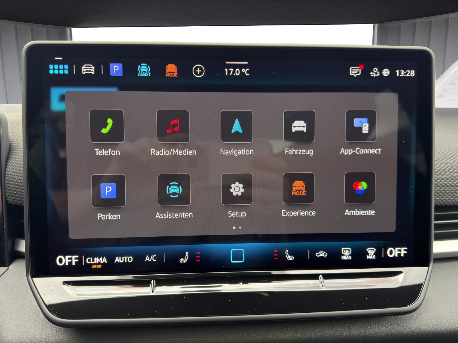 VW T-Roc 1.5 eTSI mHEV R-Line DSG-image-12