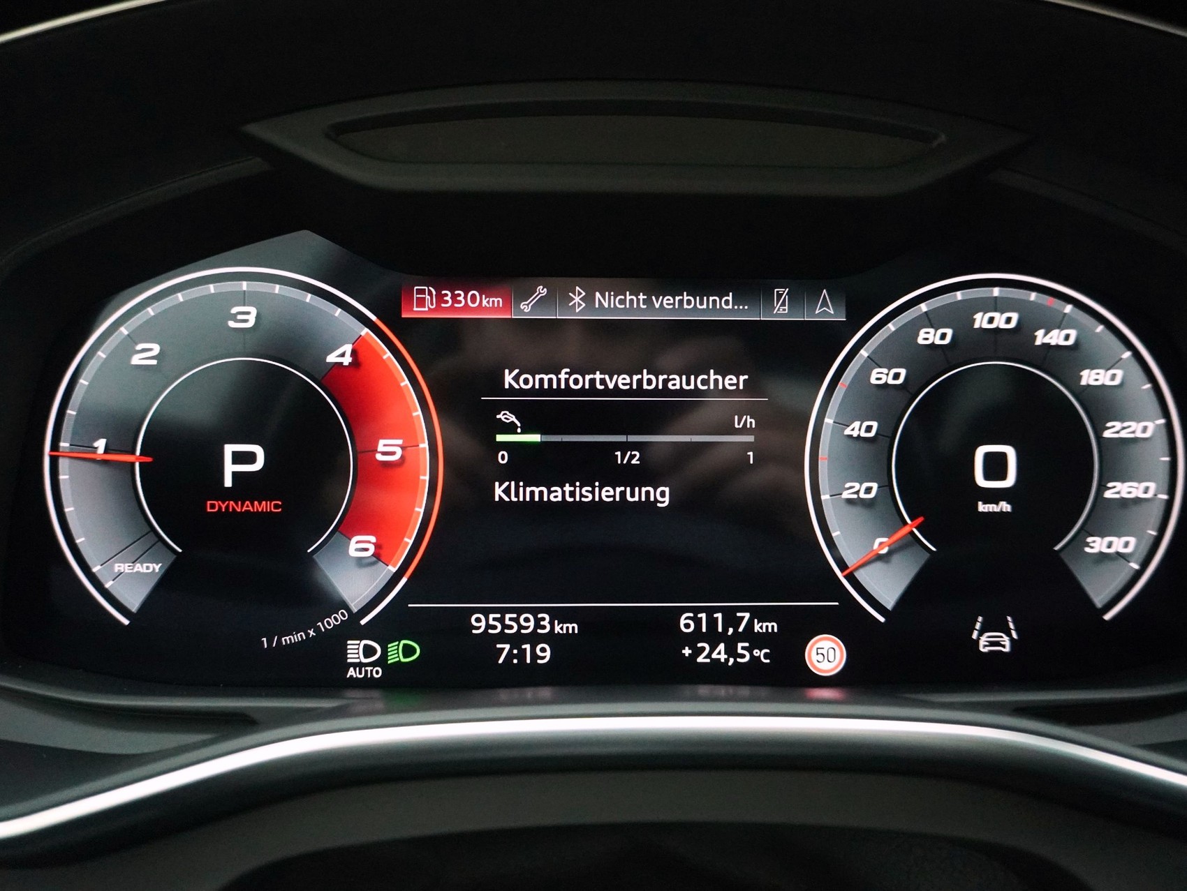 AUDI A6 Allroad 45 TDI quattro S-Tronic-image-17