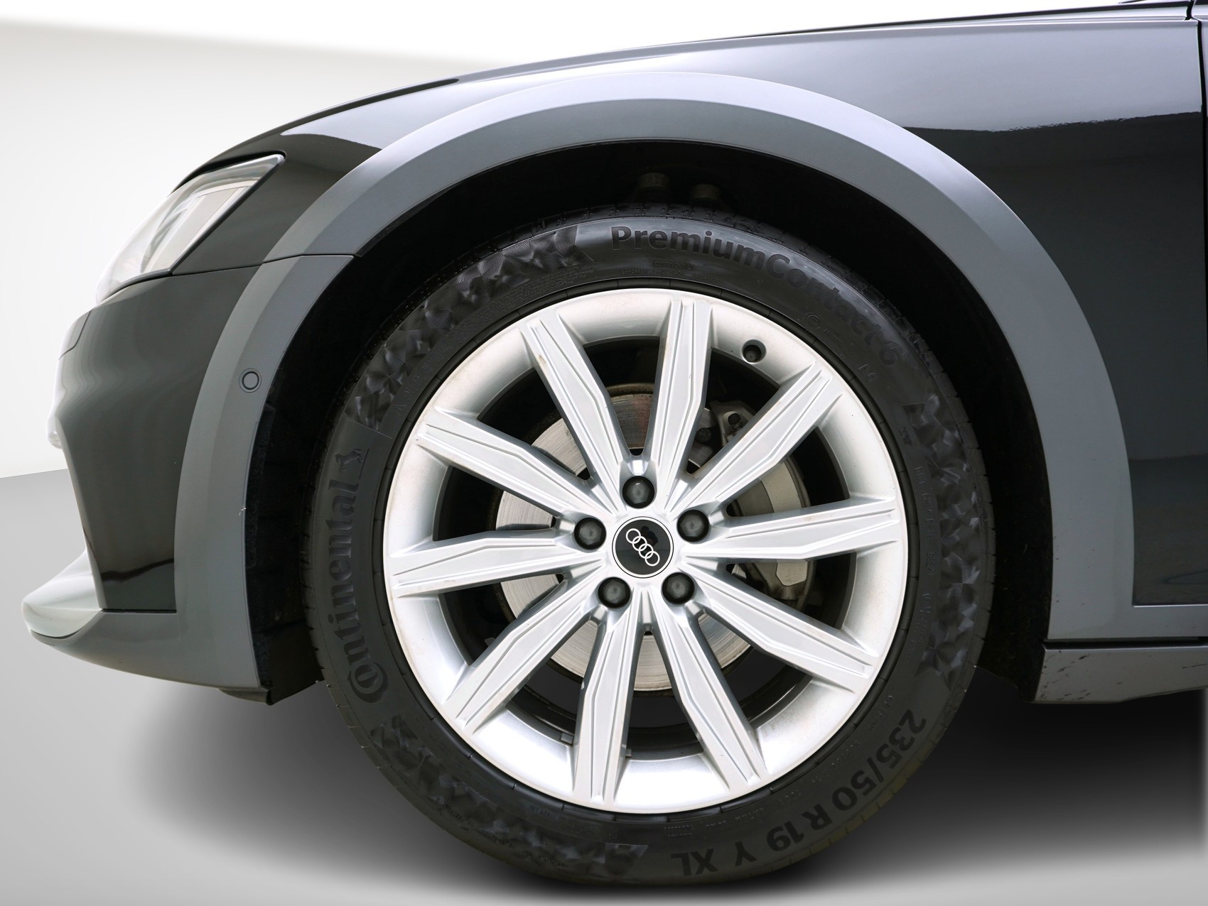 AUDI A6 Allroad 45 TDI quattro S-Tronic-image-6