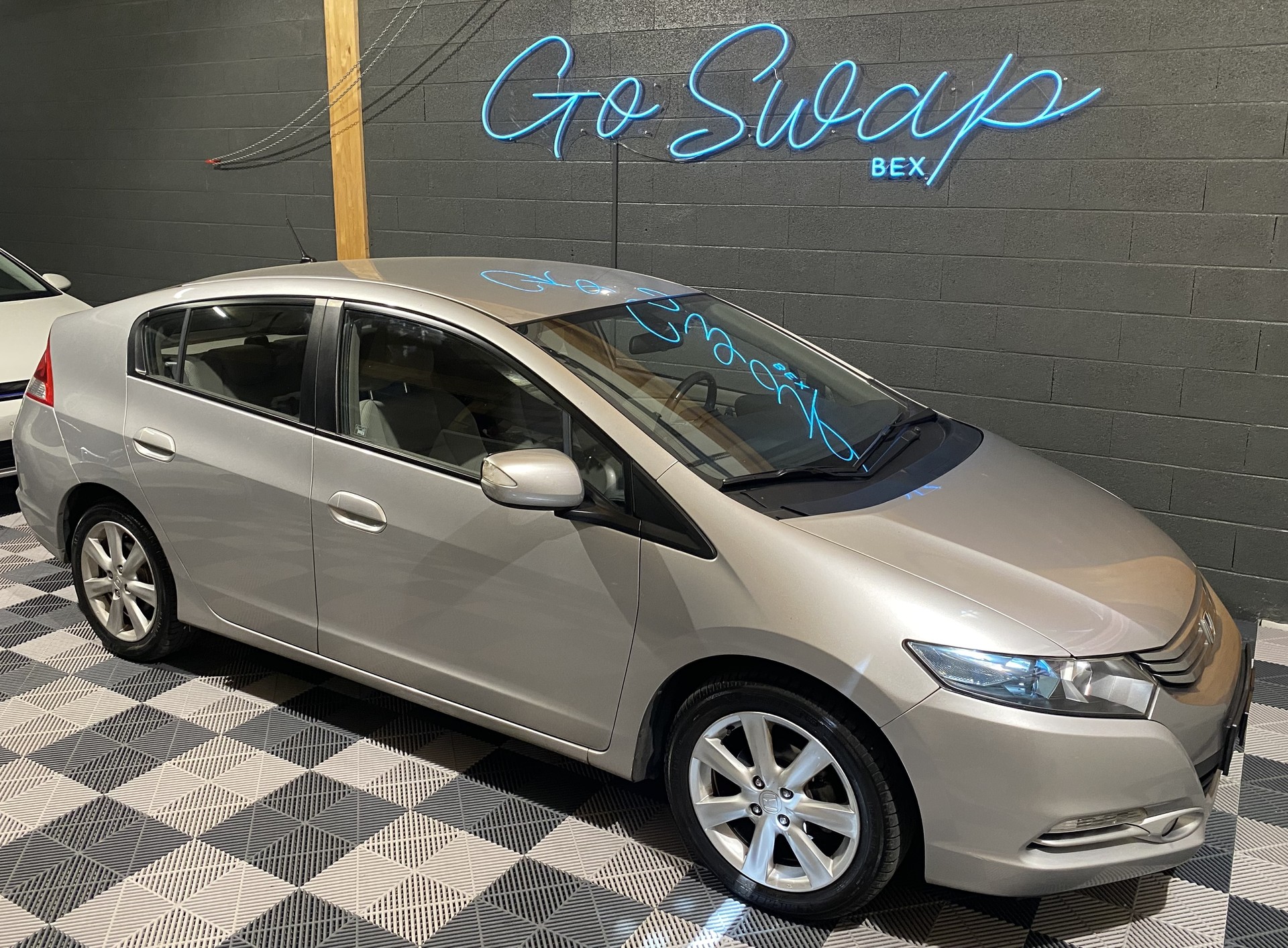 HONDA Insight 1.3i Hybrid Elegance CVT-showroom-element-1