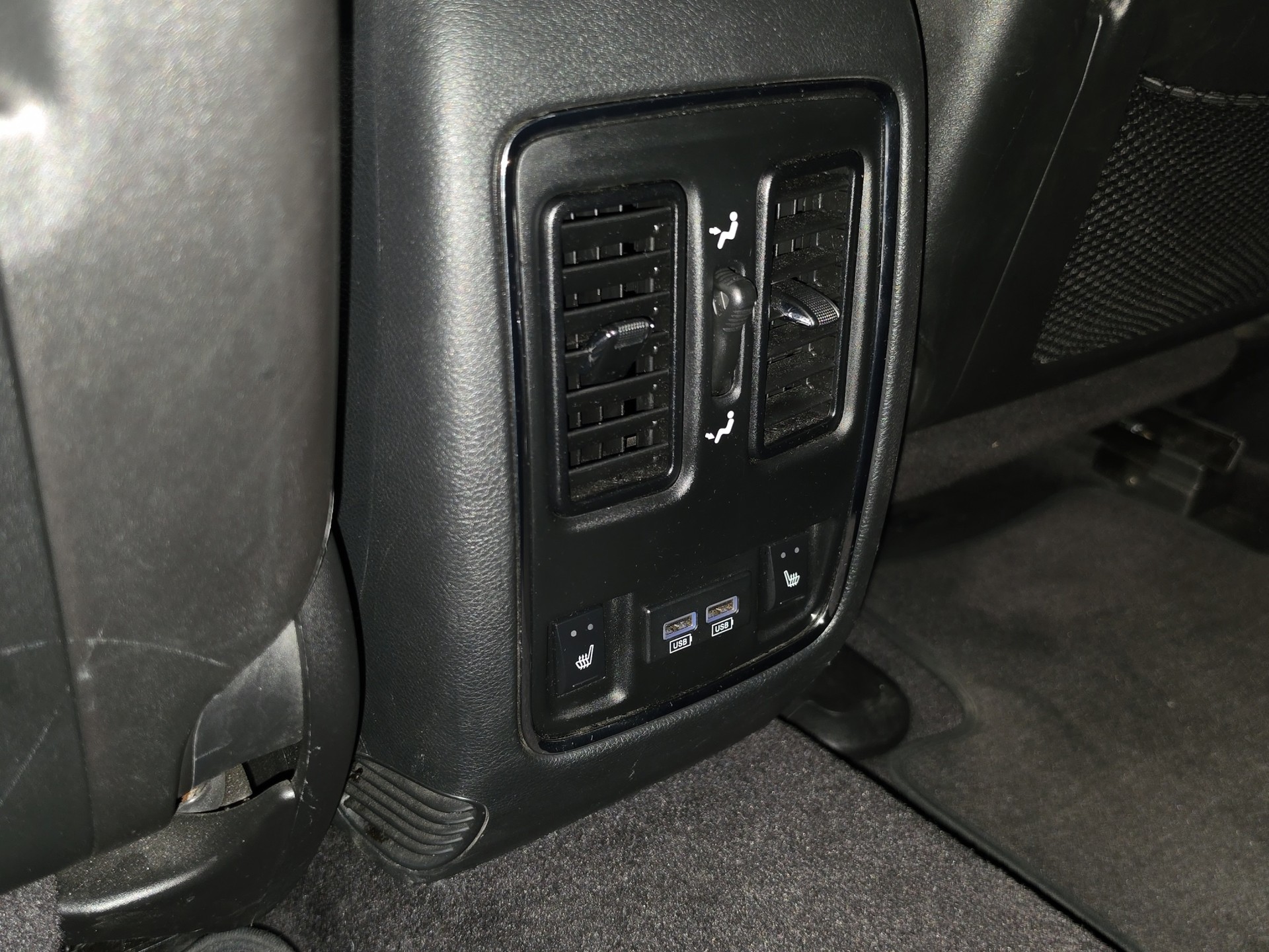 JEEP Grand Cherokee 6.4 V8 HEMI SRT8 Automatic-image-18