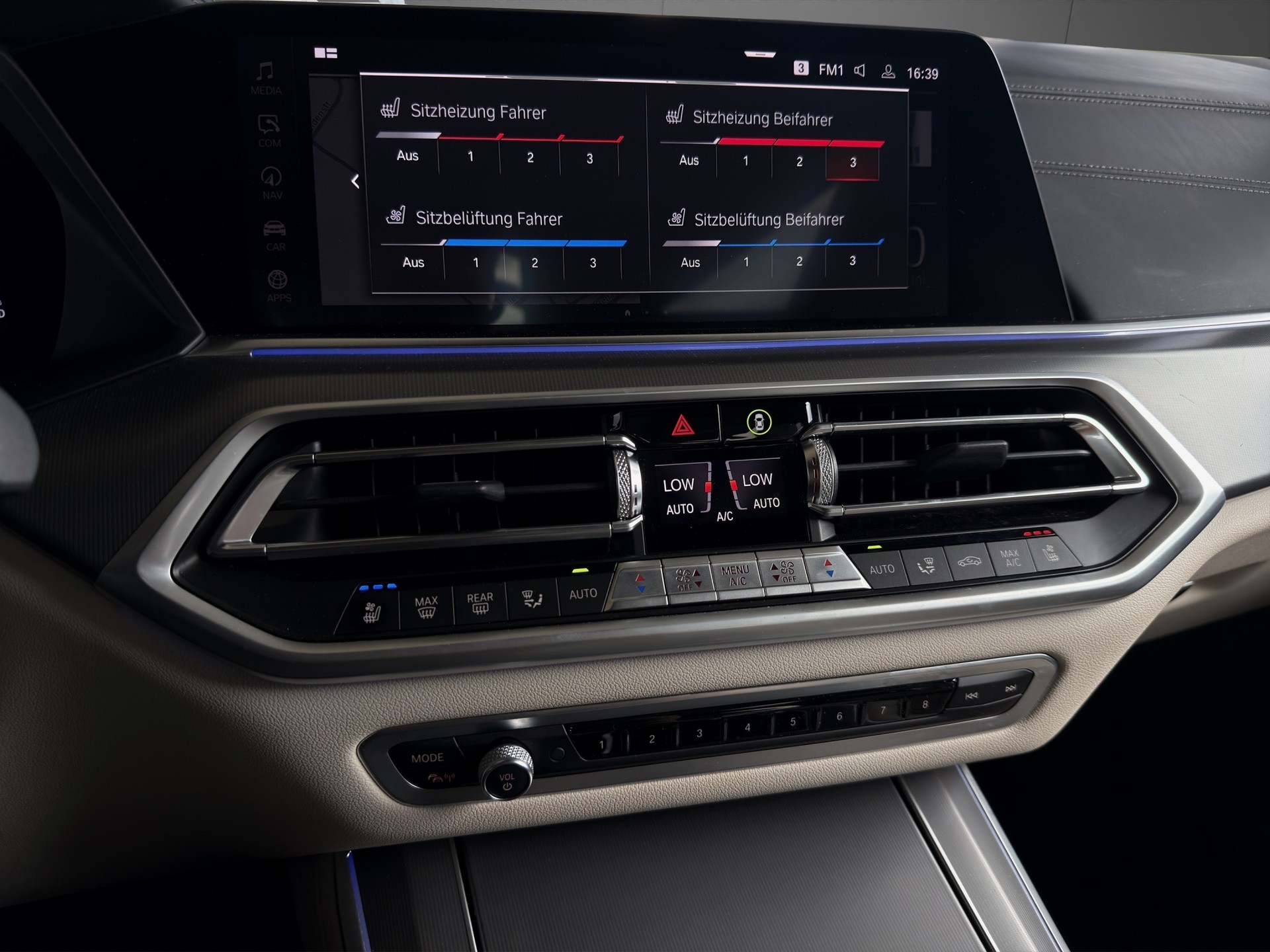 BMW X5 xDrive 48V 40d M Sport Steptronic-image-15