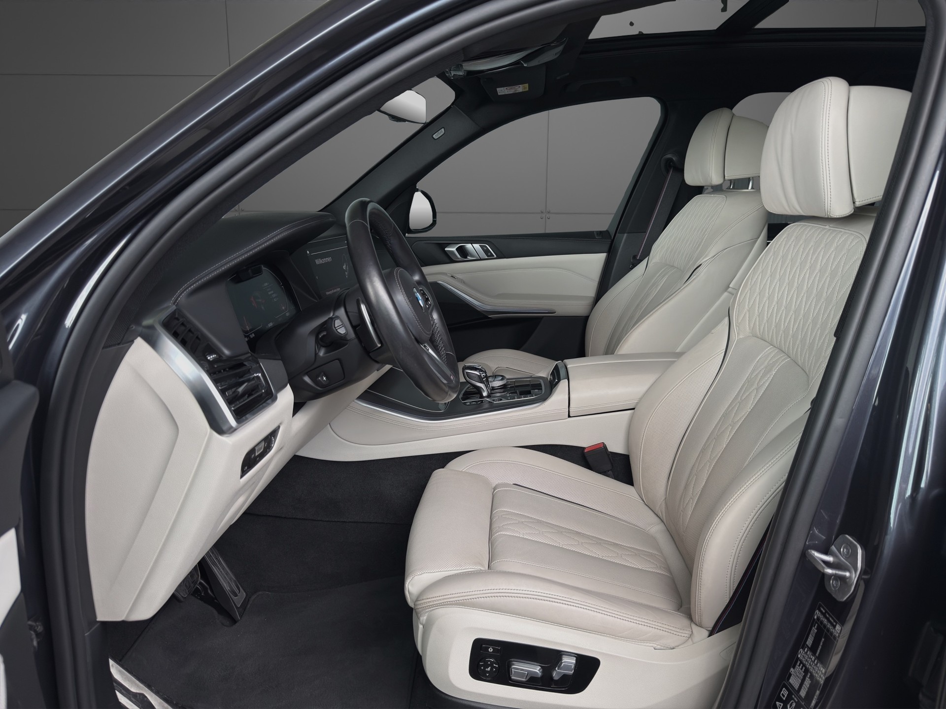 BMW X5 xDrive 48V 40d M Sport Steptronic-image-6