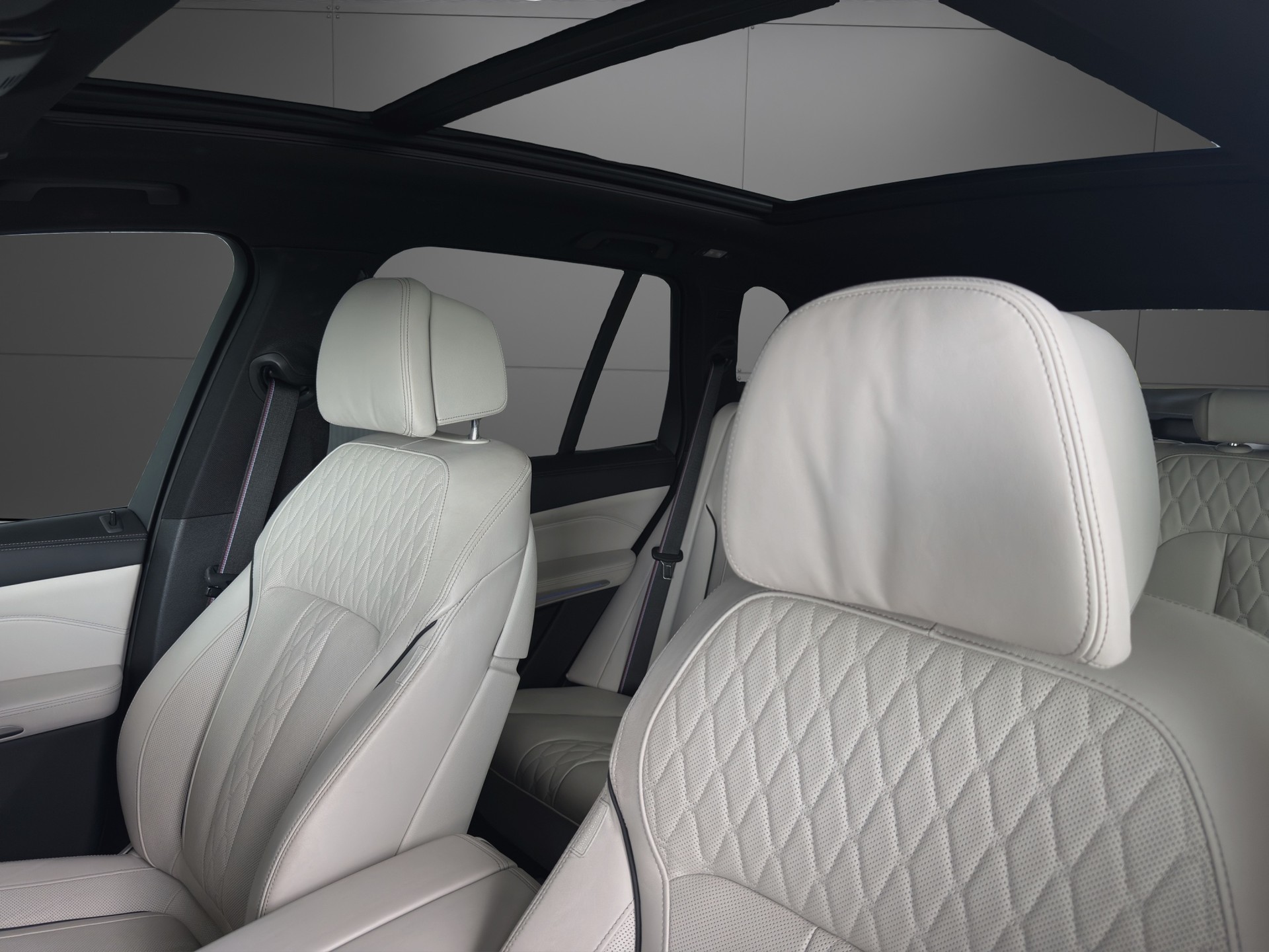 BMW X5 xDrive 48V 40d M Sport Steptronic-image-8