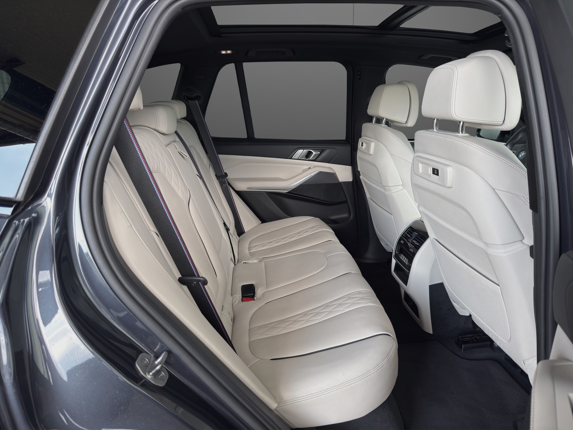 BMW X5 xDrive 48V 40d M Sport Steptronic-image-10