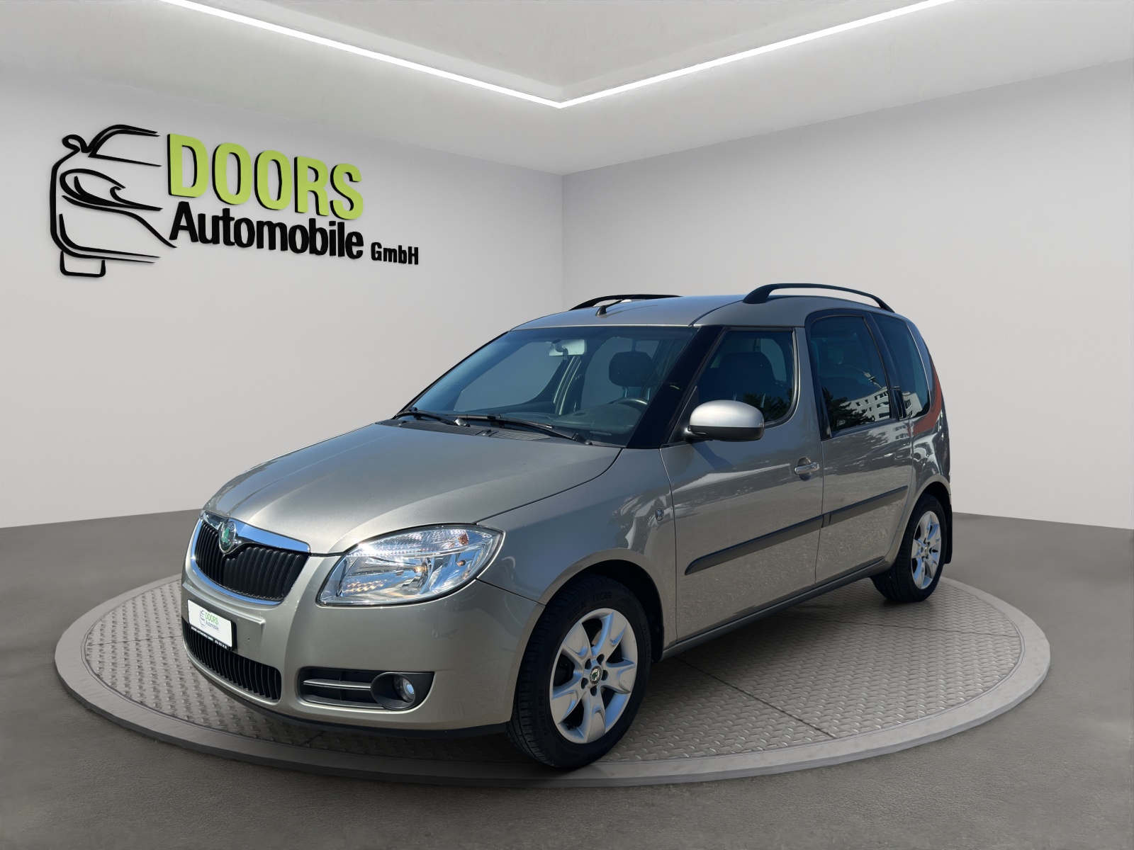 SKODA Roomster 1.6 Style-showroom-element-2