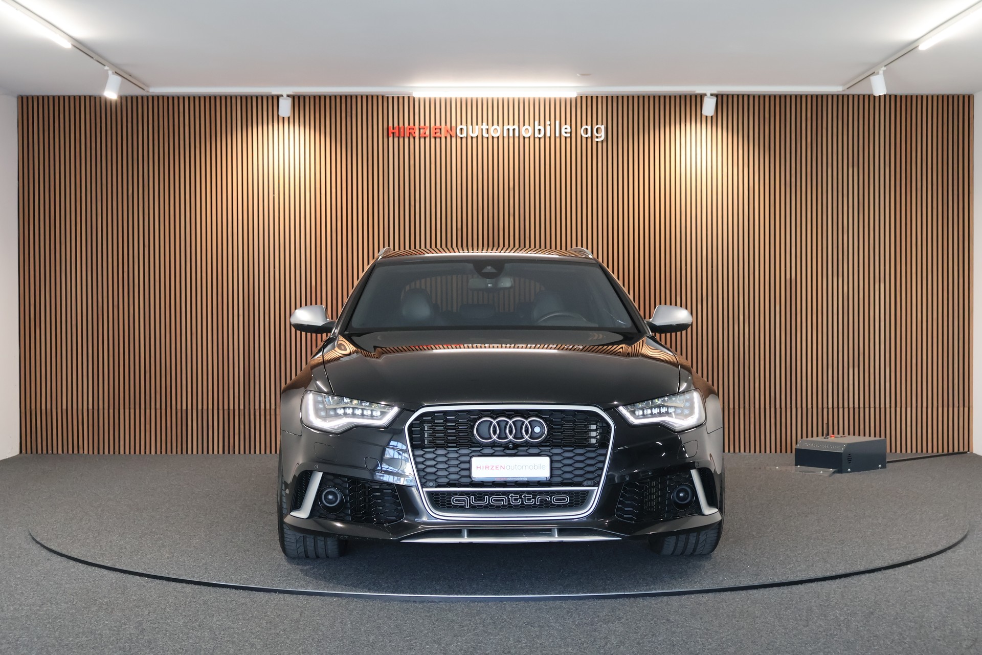AUDI RS6 Avant 4.0 TFSI V8 quattro Tiptronic-image-7