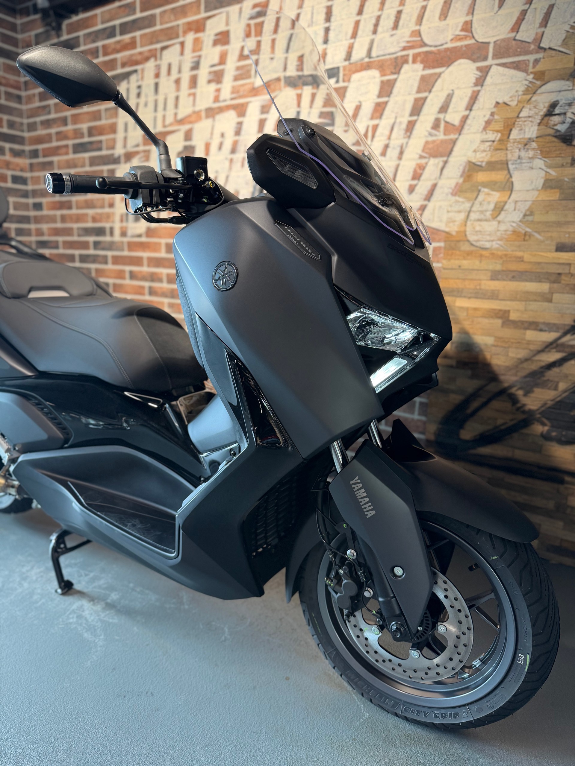 YAMAHA X-Max 300 Tech Max-image-6