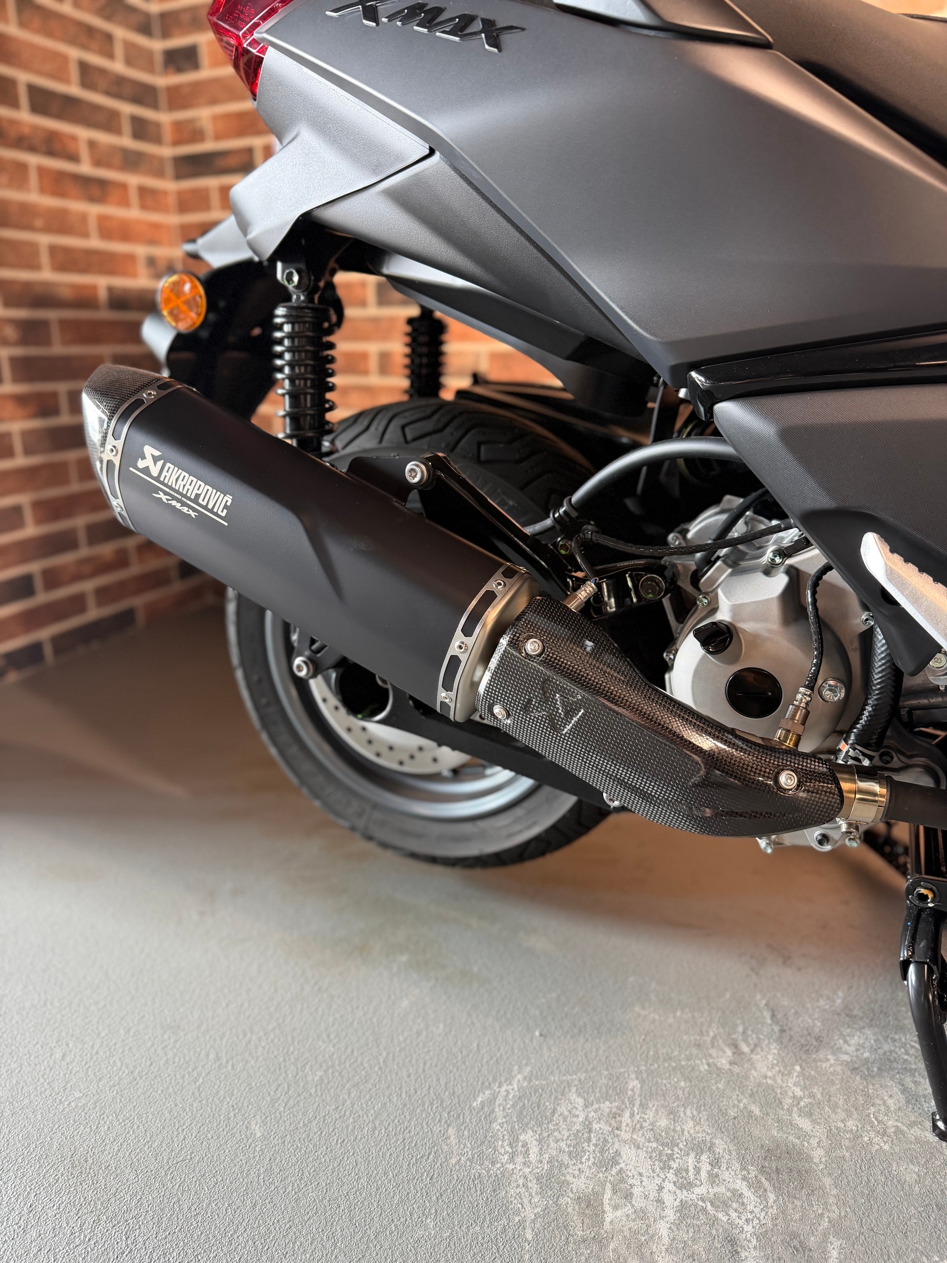 YAMAHA X-Max 300 Tech Max-image-8