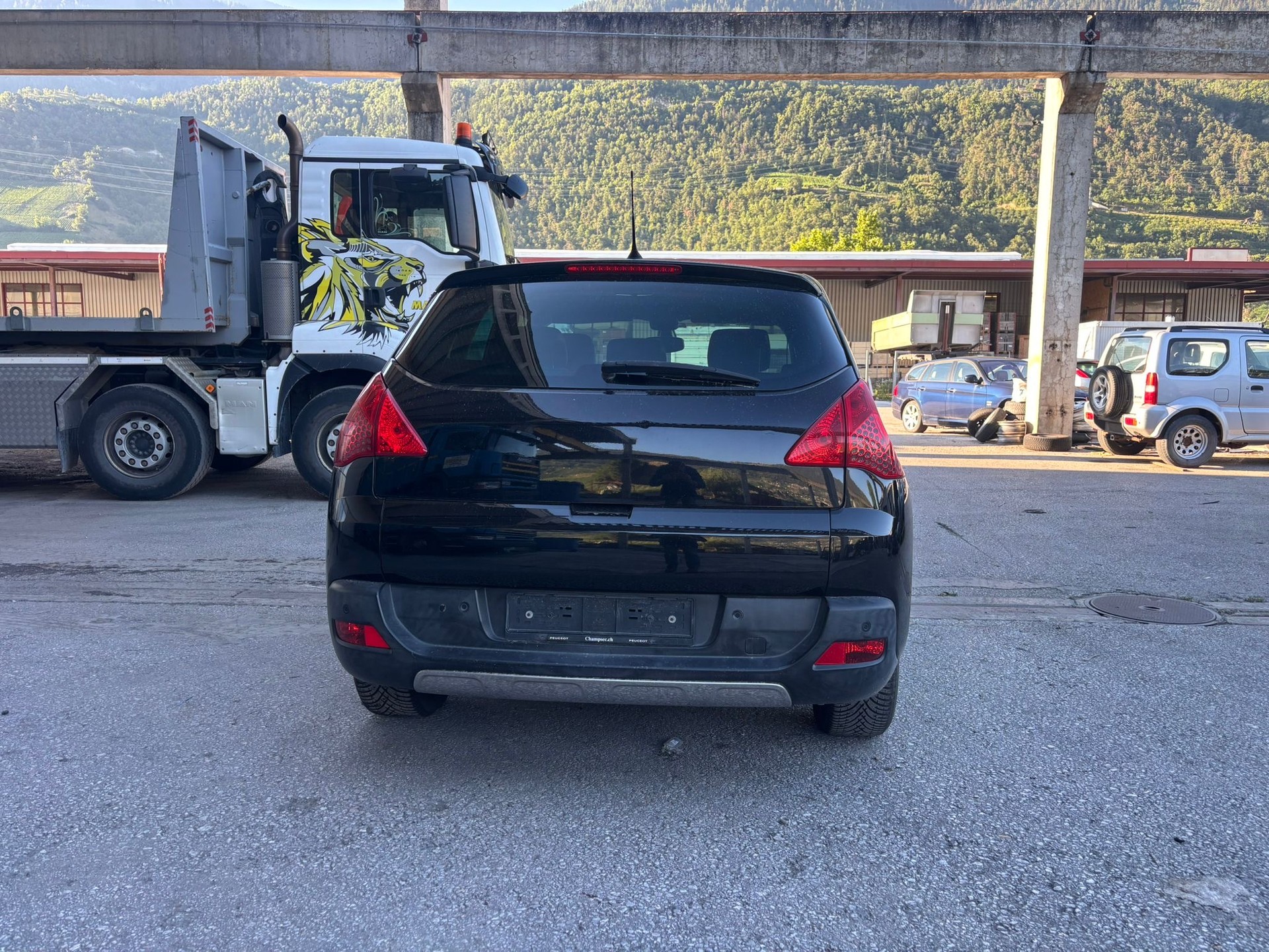 PEUGEOT 3008 1.6 16V T Sport-image-5
