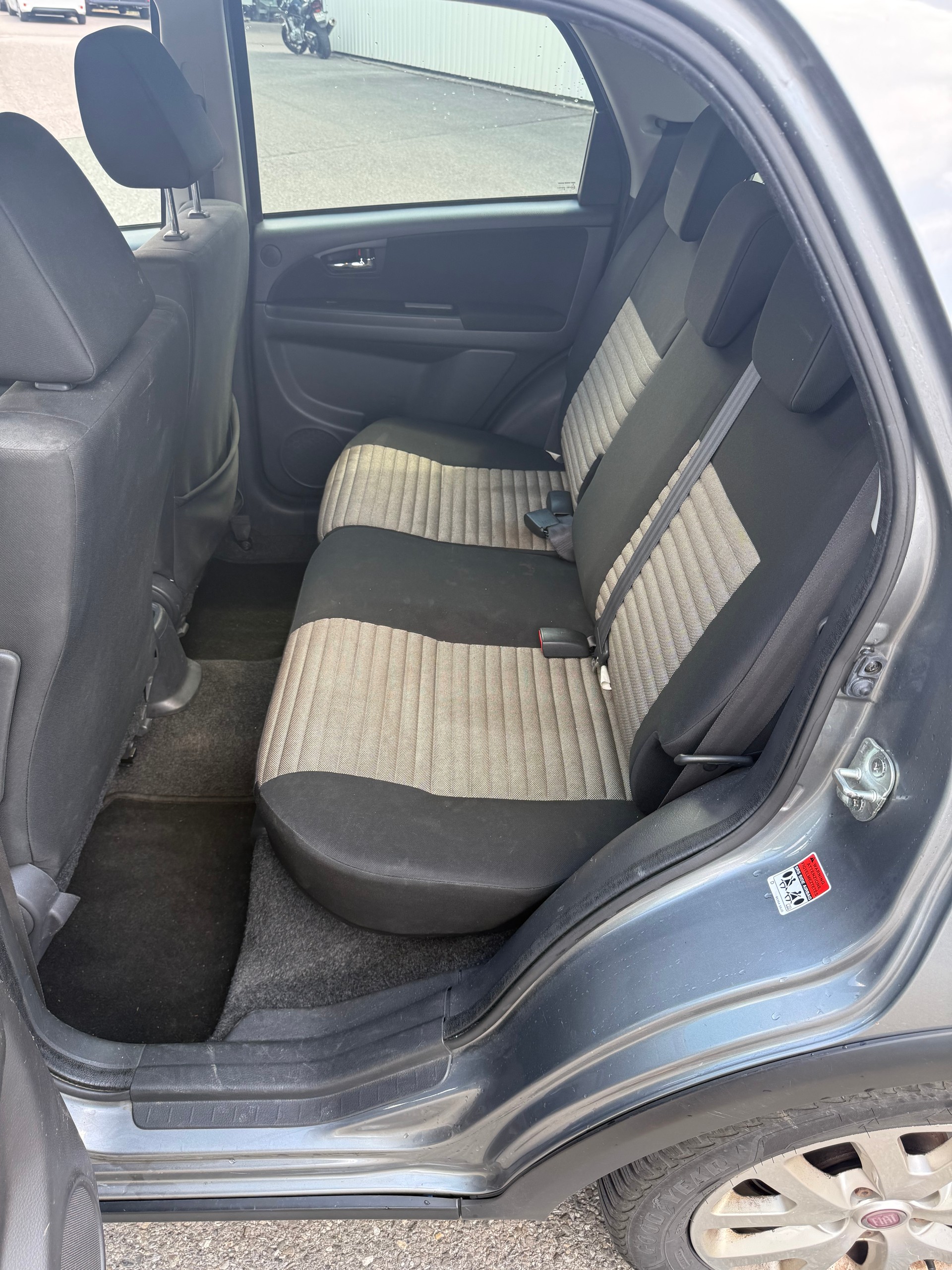 FIAT Sedici 2.0JTD 4WD Dynamic-image-6