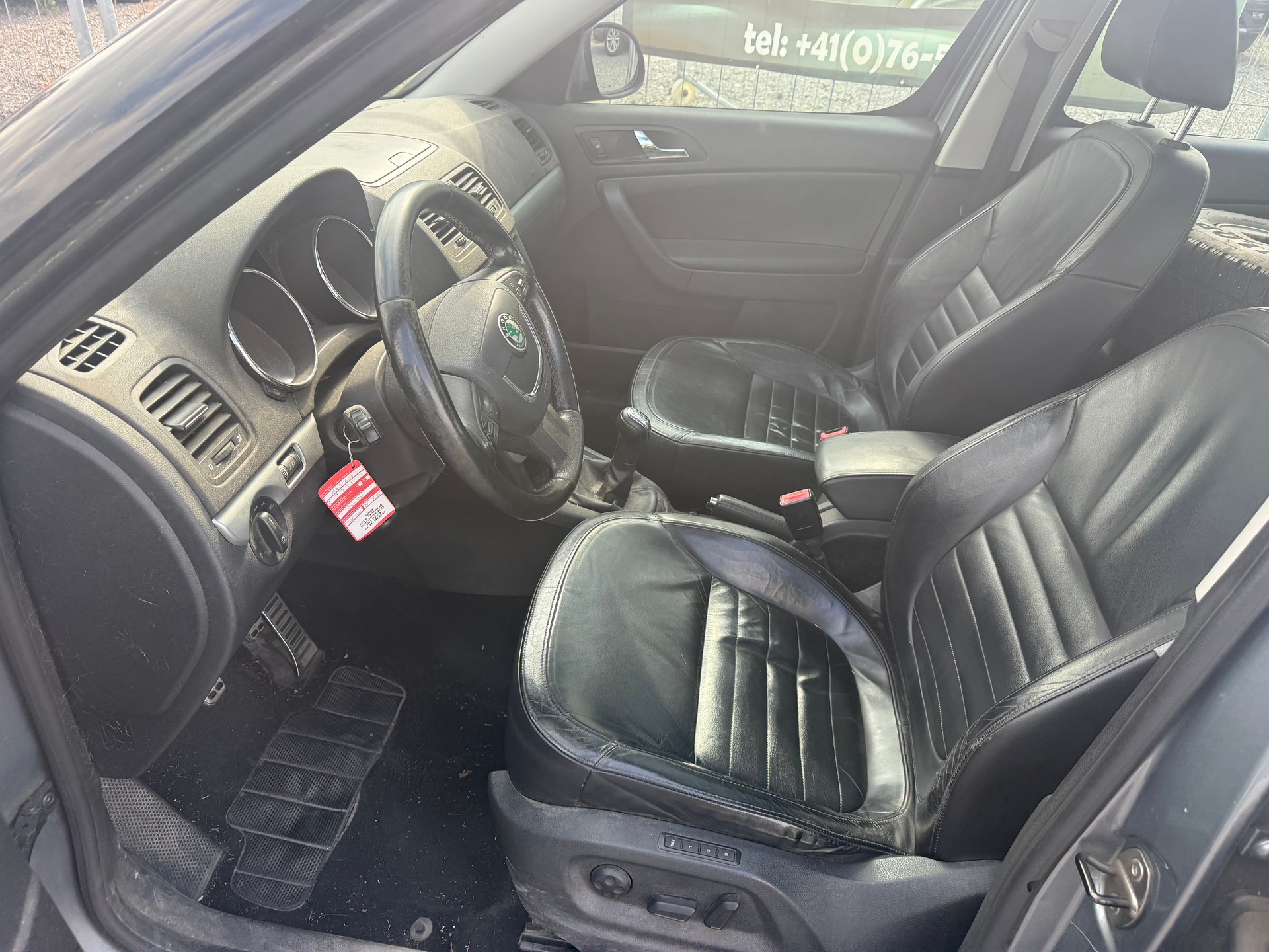 SKODA Yeti 2.0 TDI Ambition 4x4-image-4