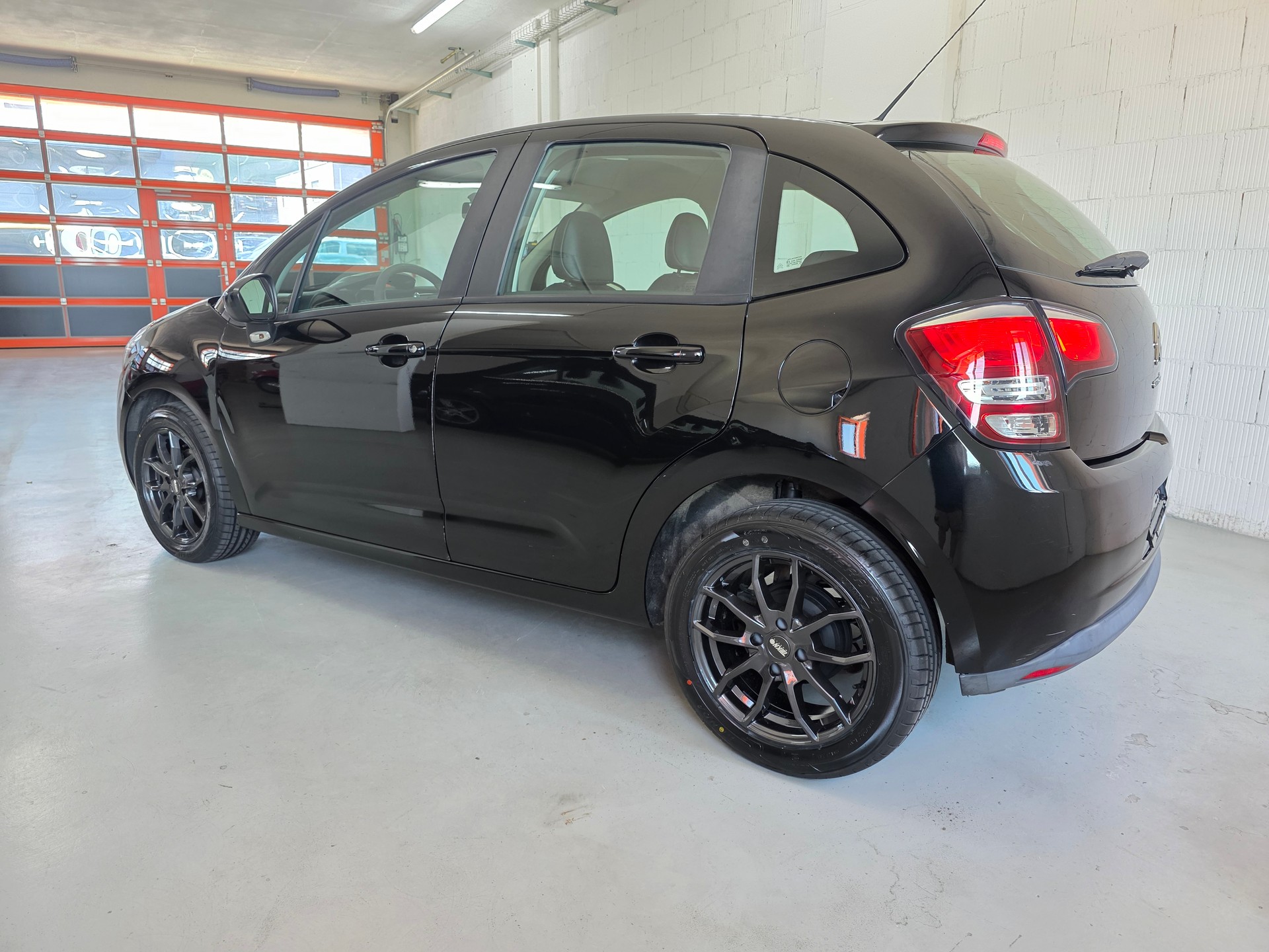 CITROEN C3 1.2i Attraction-showroom-element-2