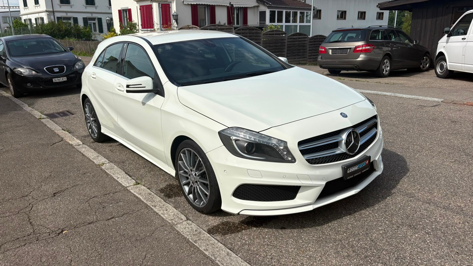 MERCEDES-BENZ A 250 4Matic 7G-DCT-image-2
