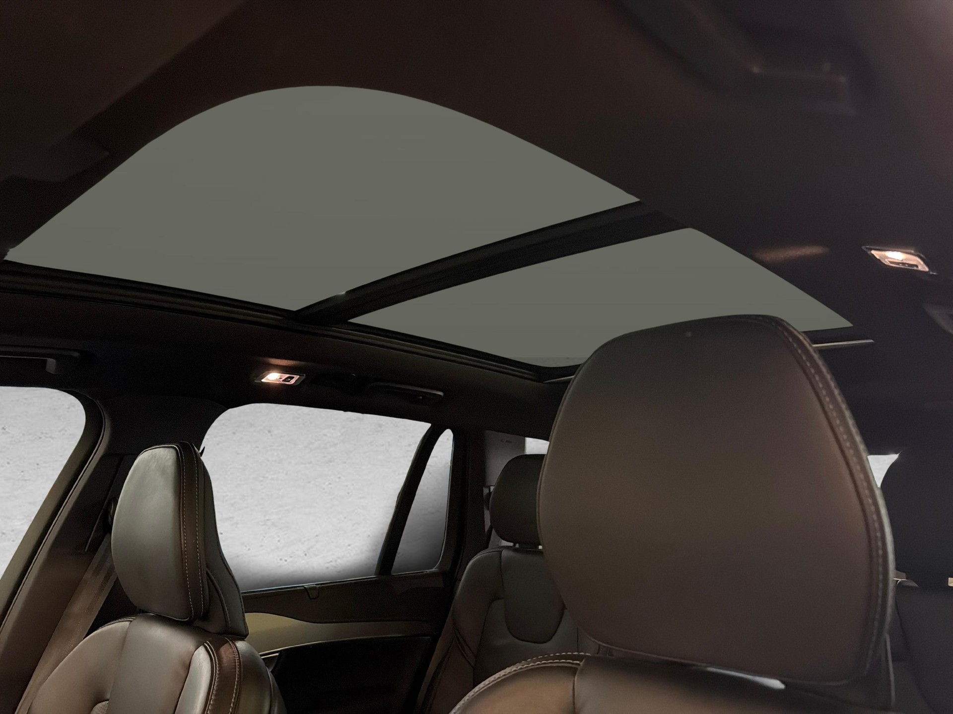 VOLVO XC90 2.0 T8 TE R-Design 7P. eAWD-image-16