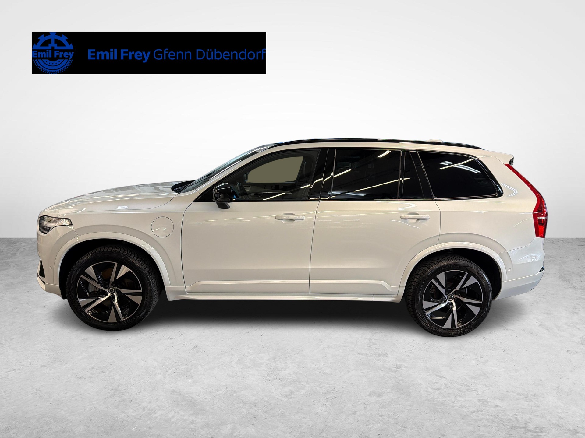 VOLVO XC90 2.0 T8 TE R-Design 7P. eAWD-showroom-element-3