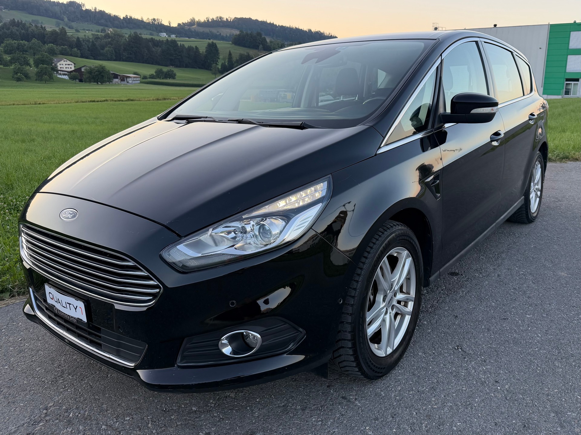 FORD S-Max 1.5 SCTi Titanium