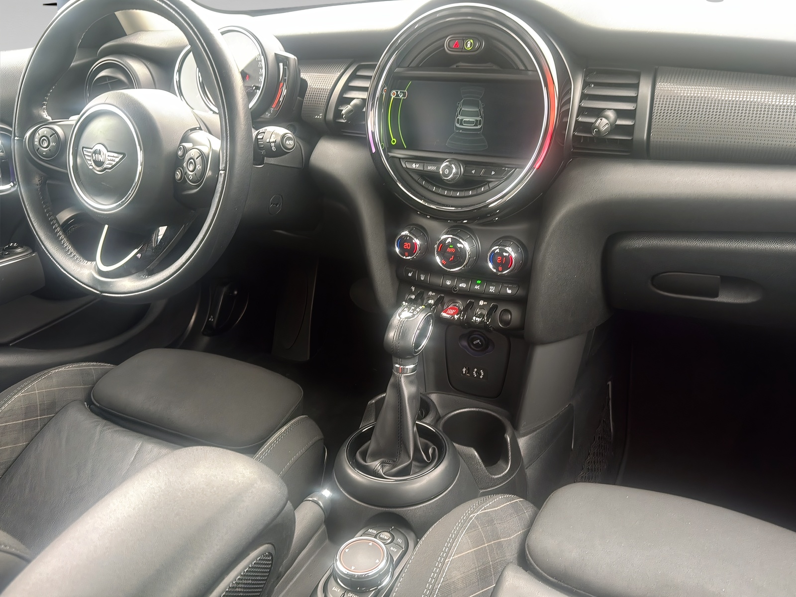 MINI Cooper Hyde Park Steptronic-image-13