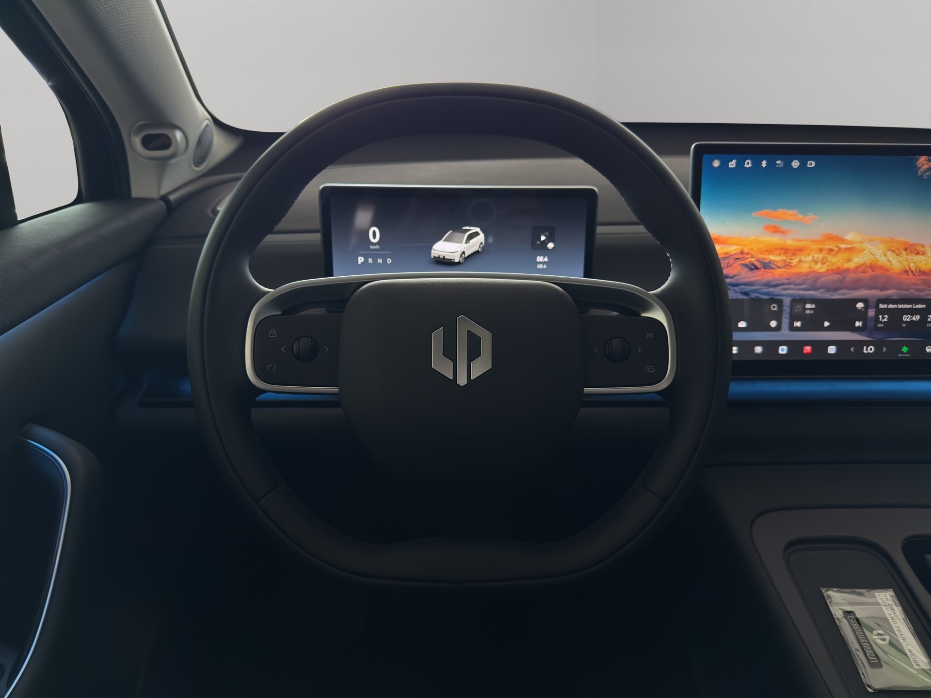 LEAPMOTOR C10 EV AWD-image-5