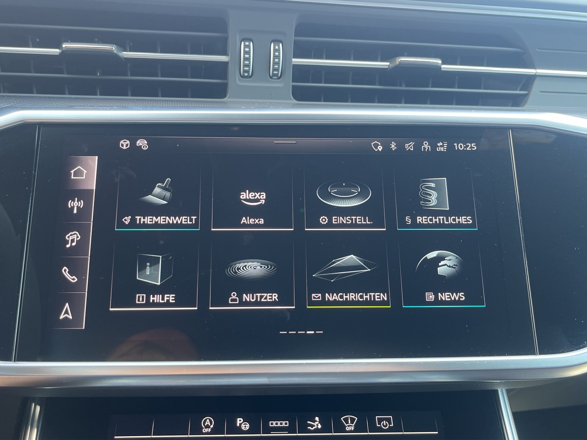 AUDI RS7 Sportback qu.*Standheizung, 22" Performance Räder, (5-Jahre Garantie)-image-25