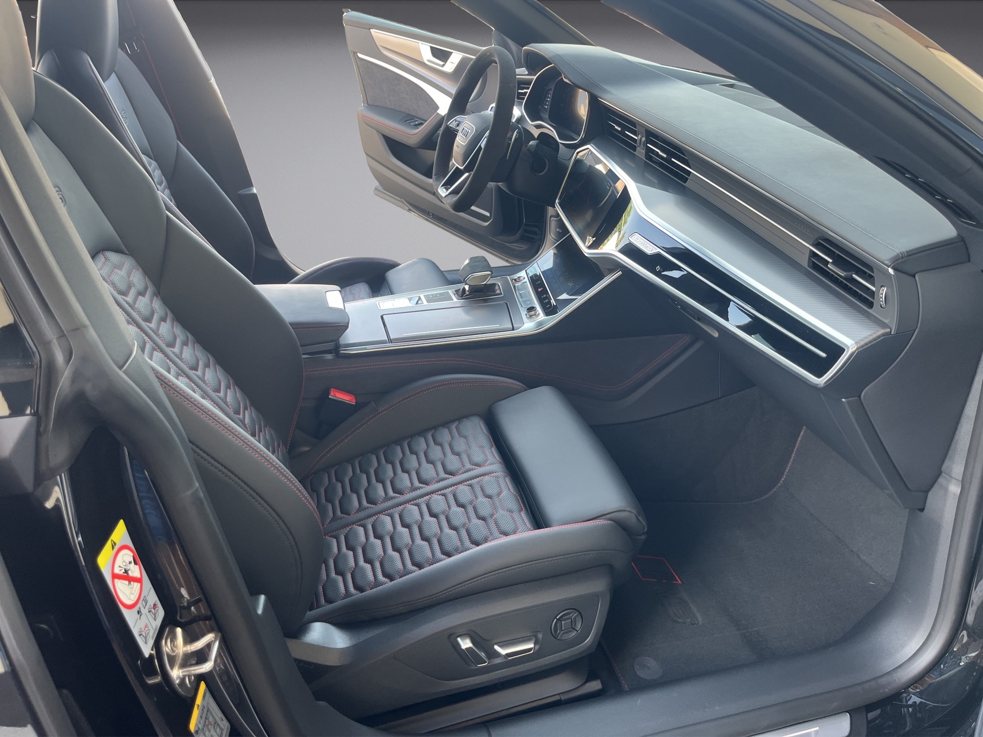 AUDI RS7 Sportback qu.*Standheizung, 22" Performance Räder, (5-Jahre Garantie)-image-15