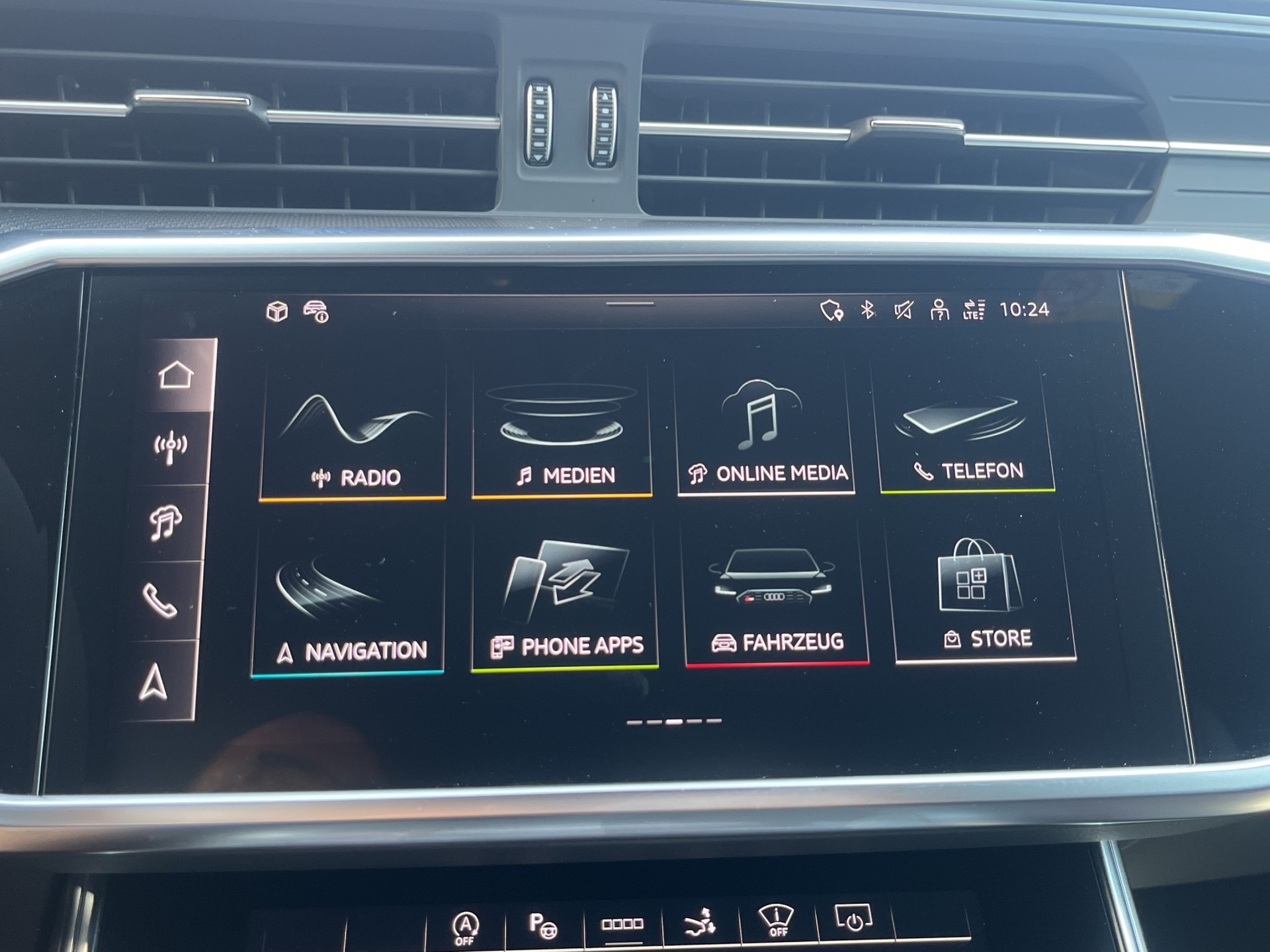 AUDI RS7 Sportback qu.*Standheizung, 22" Performance Räder, (5-Jahre Garantie)-image-21