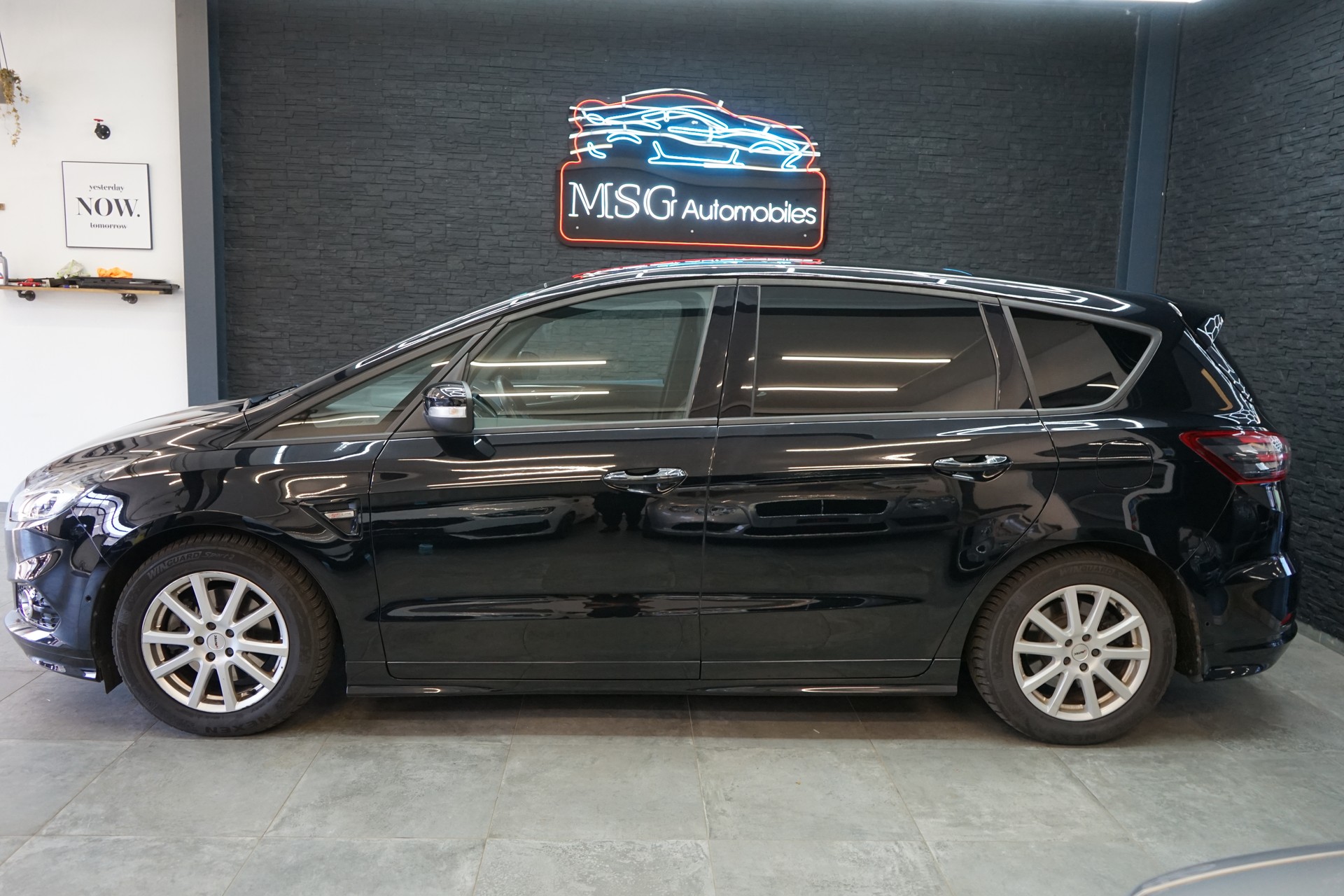 FORD S-Max 1.5 SCTi ST-Line-showroom-element-1