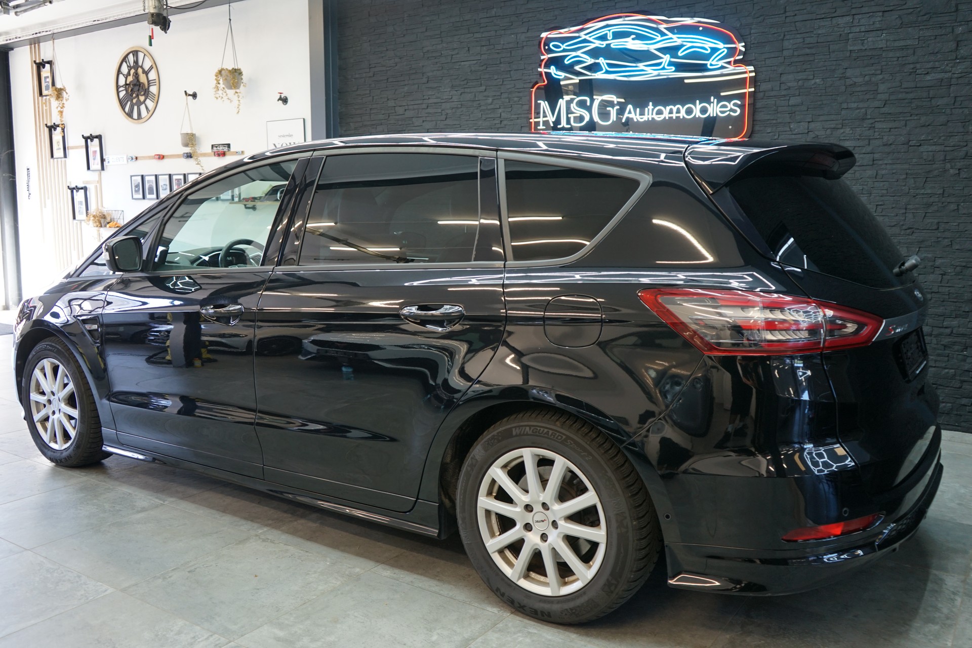 FORD S-Max 1.5 SCTi ST-Line-showroom-element-2