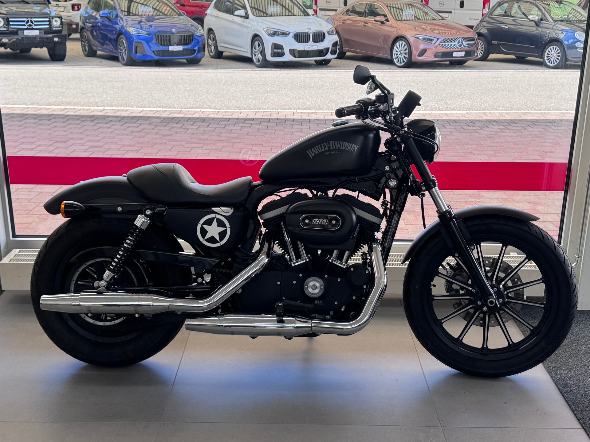 HARLEY-DAVIDSON XL 883 N Sportster Iron-image-0