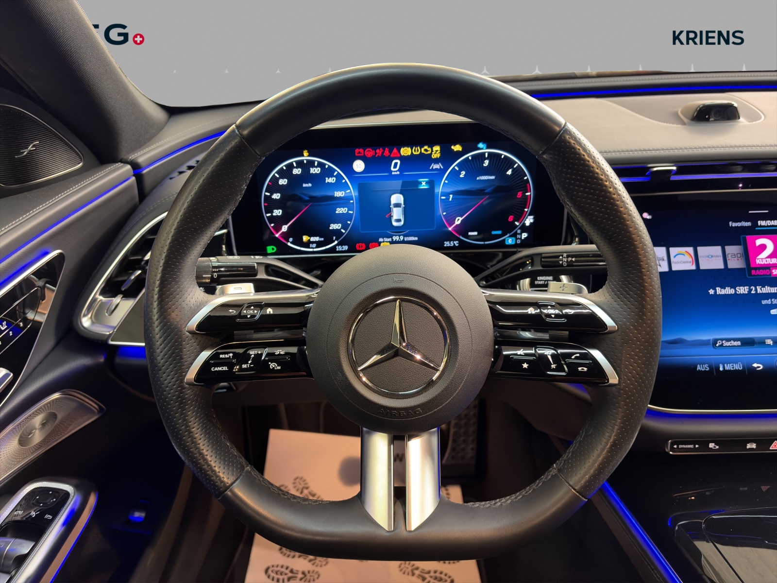 MERCEDES-BENZ E 450 d 4M - AMG / DISTRONIC / 360 Grad Kamera / Soundsystem / Superscreen-image-9