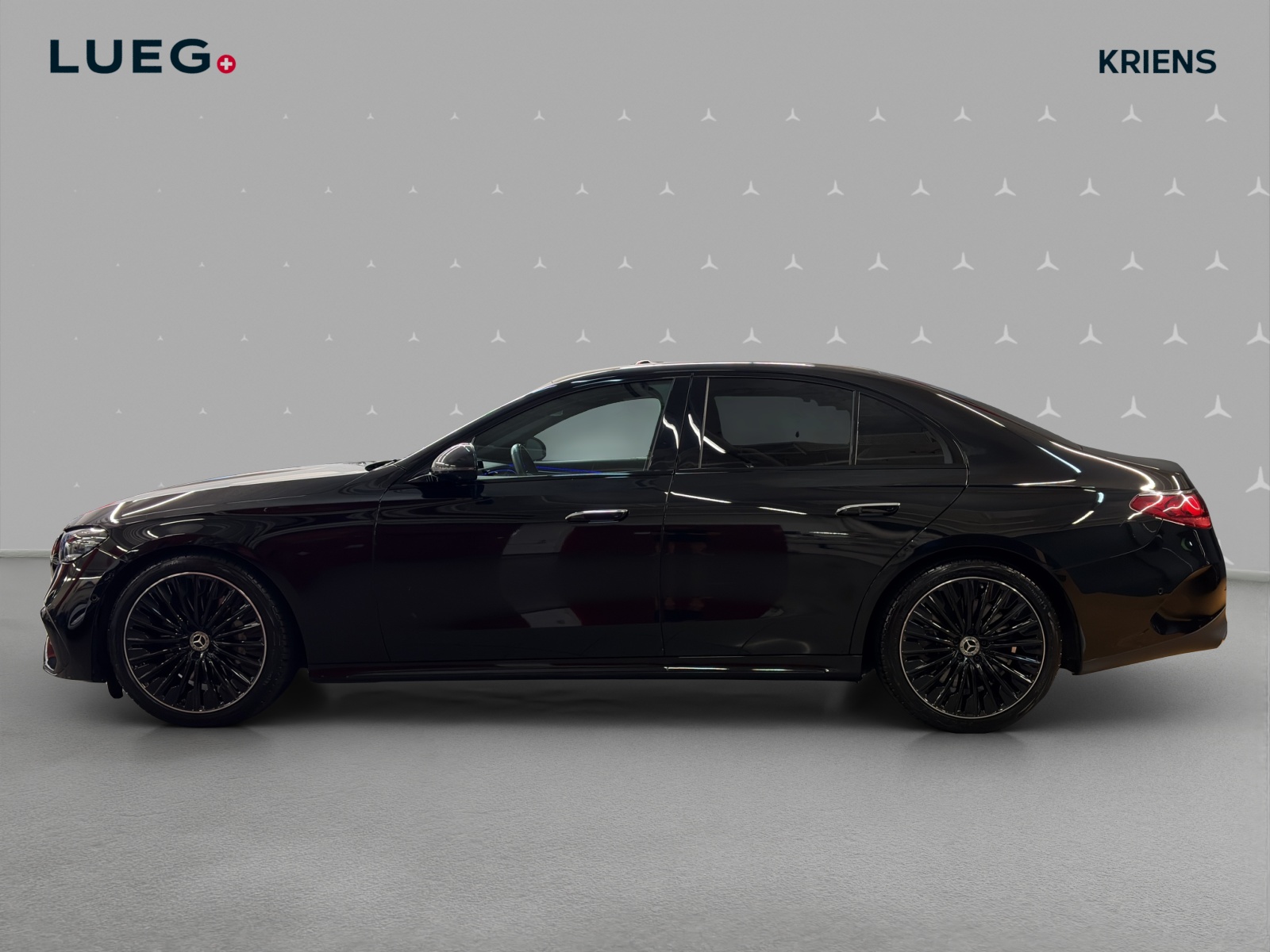 MERCEDES-BENZ E 450 d 4M - AMG / DISTRONIC / 360 Grad Kamera / Soundsystem / Superscreen-image-1