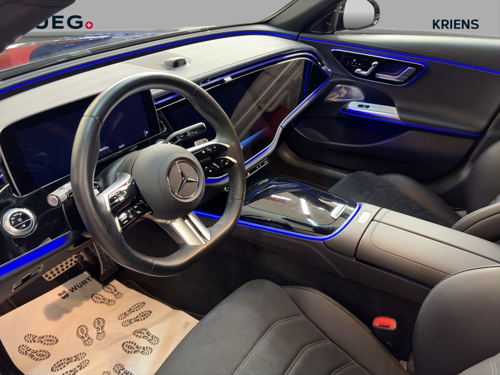 MERCEDES-BENZ E 450 d 4M - AMG / DISTRONIC / 360 Grad Kamera / Soundsystem / Superscreen-image-8
