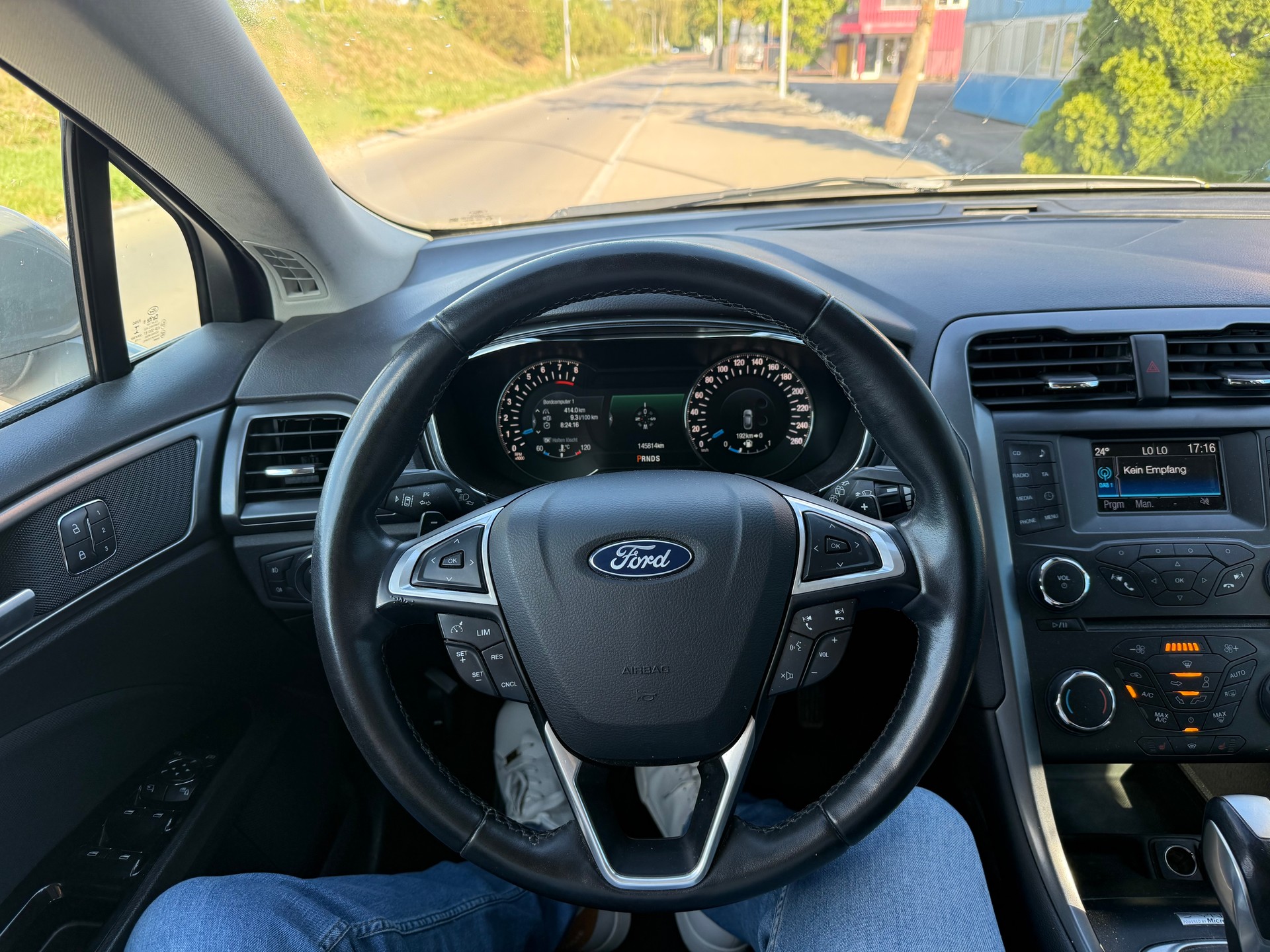 FORD Mondeo 2.0 EcoBoost SCTi Vignale Automatic-image-8