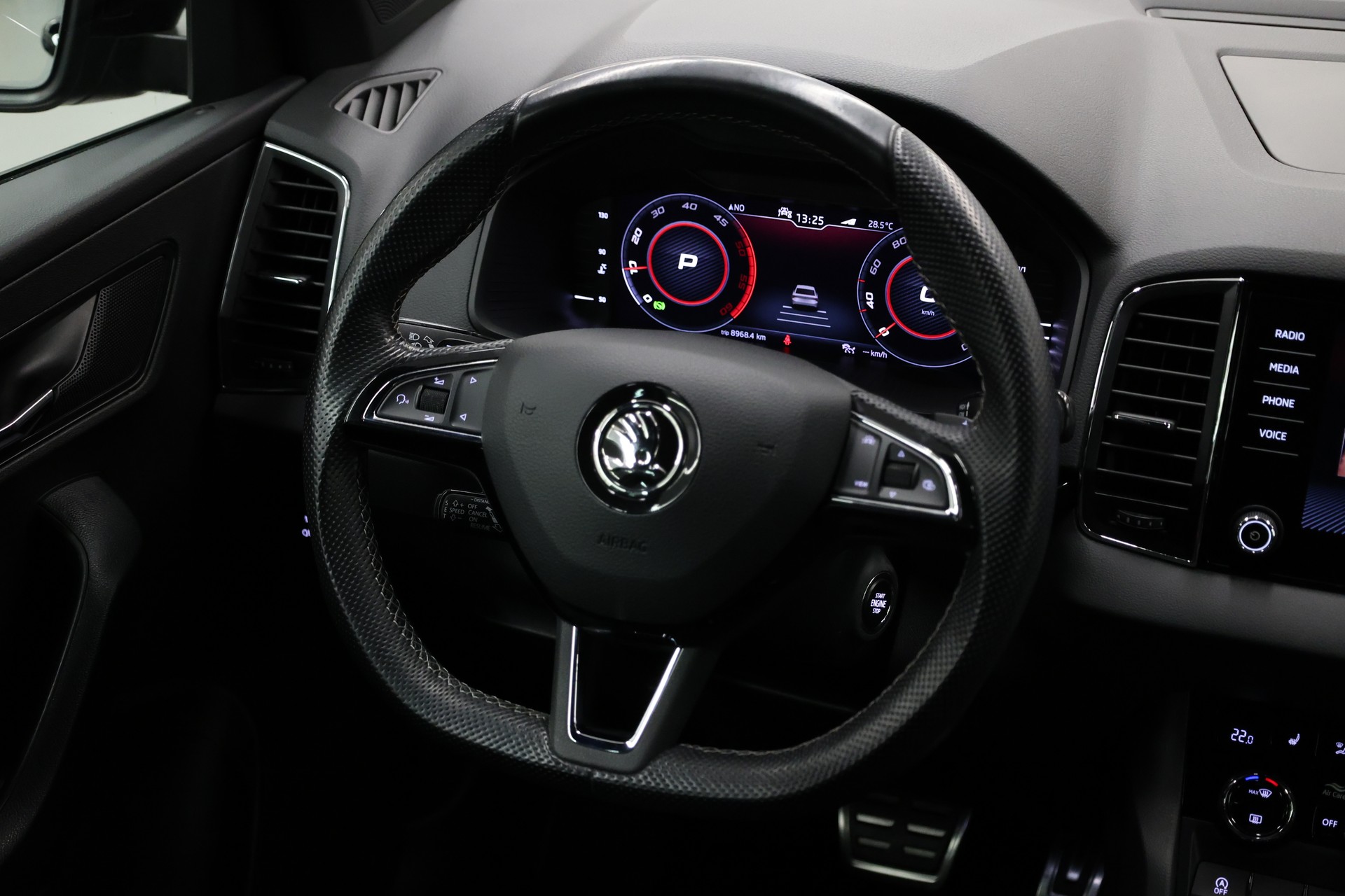 SKODA Karoq 2.0 TDI 190 SportLine 4x4 DSG-image-18
