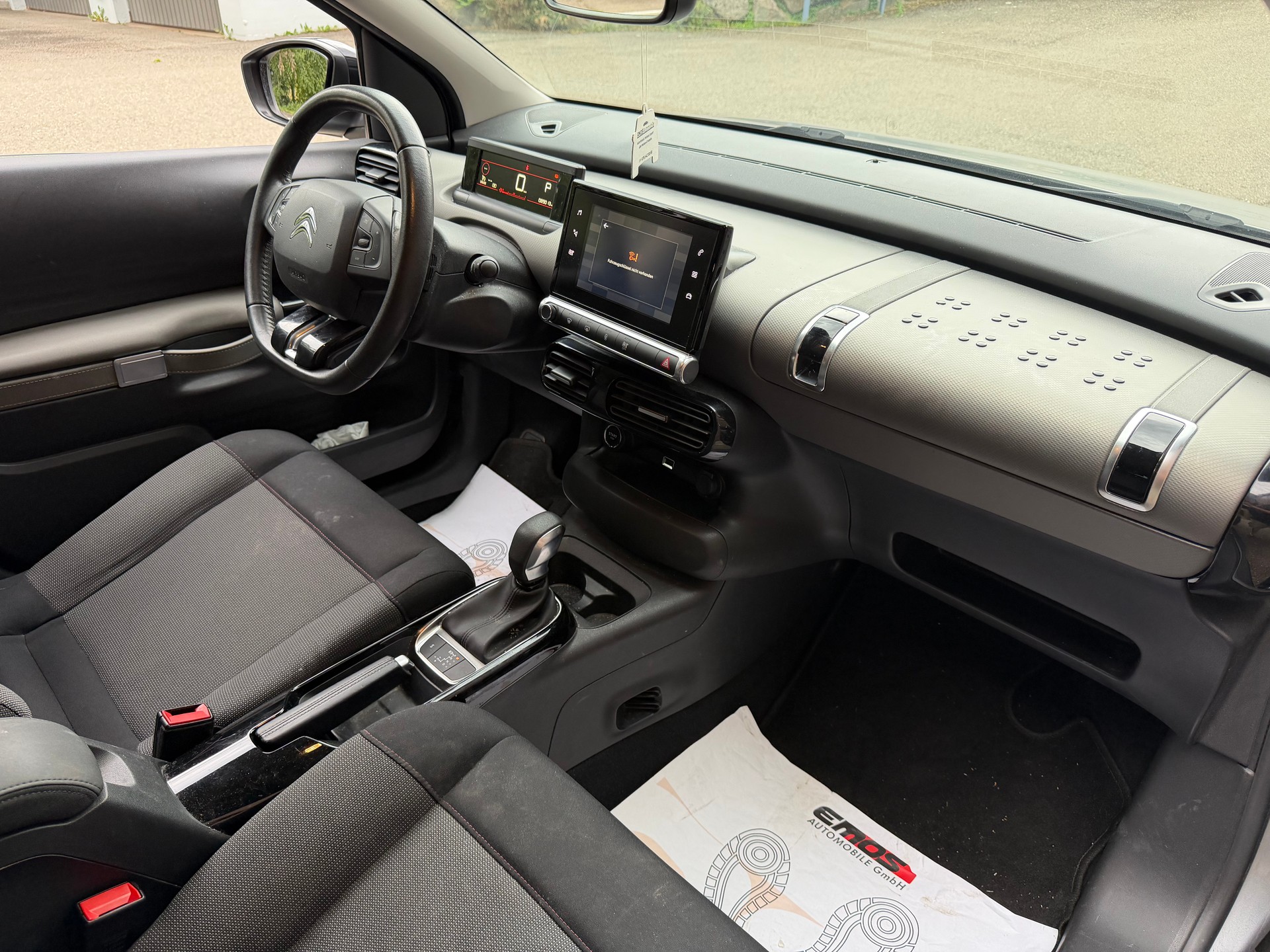 CITROEN C4 Cactus 1.2 Pure Tech Shine EAT6-image-7