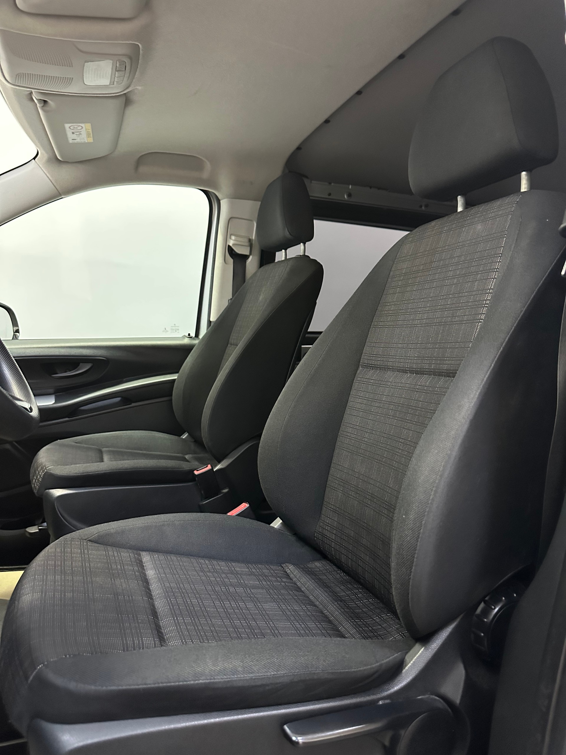 MERCEDES-BENZ Vito 114 BlueTec Tourer Pro 7G-Tronic-image-14