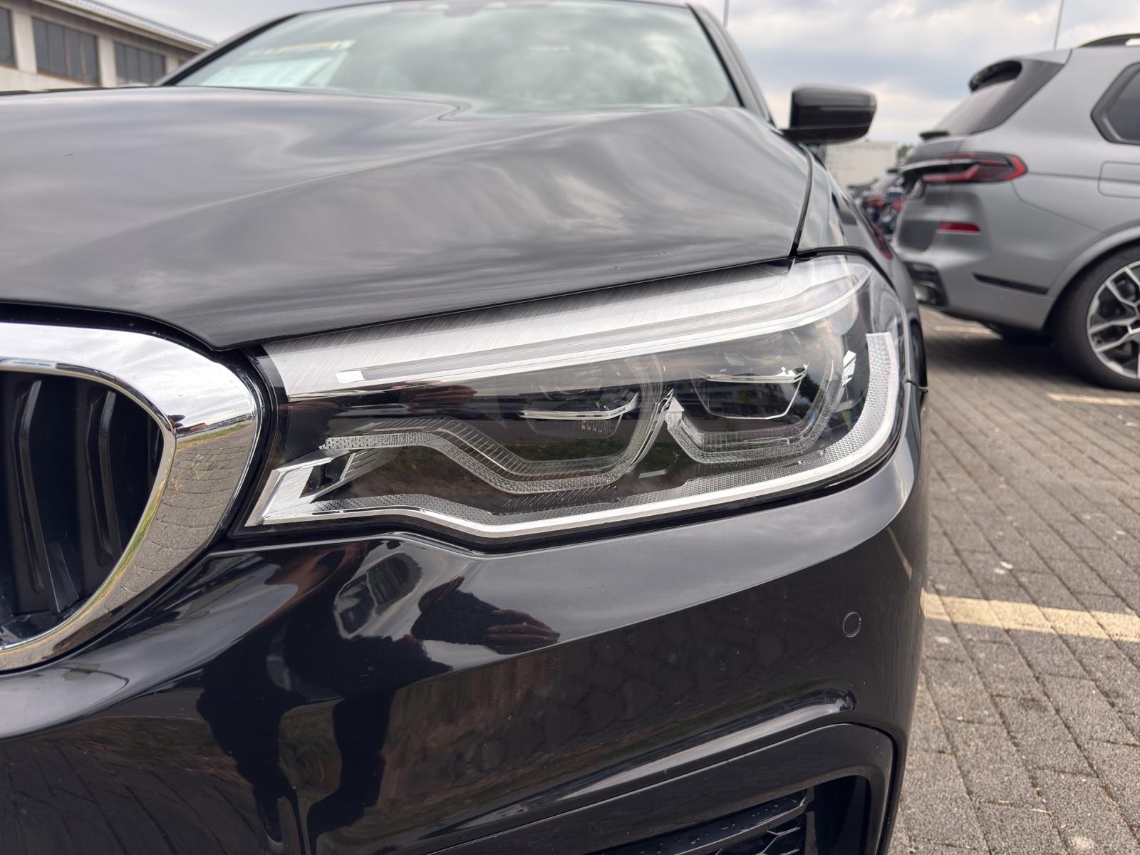 BMW 540i xDrive SAG-image-19