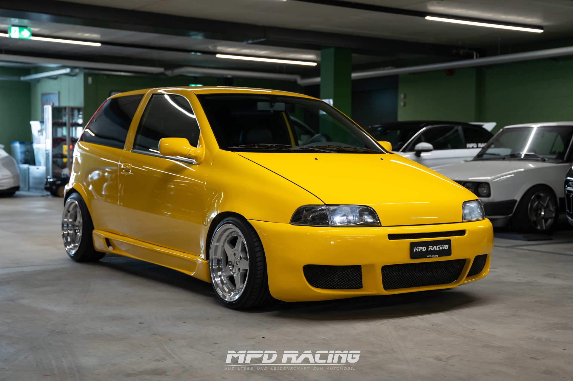 FIAT Punto GT-showroom-element-2