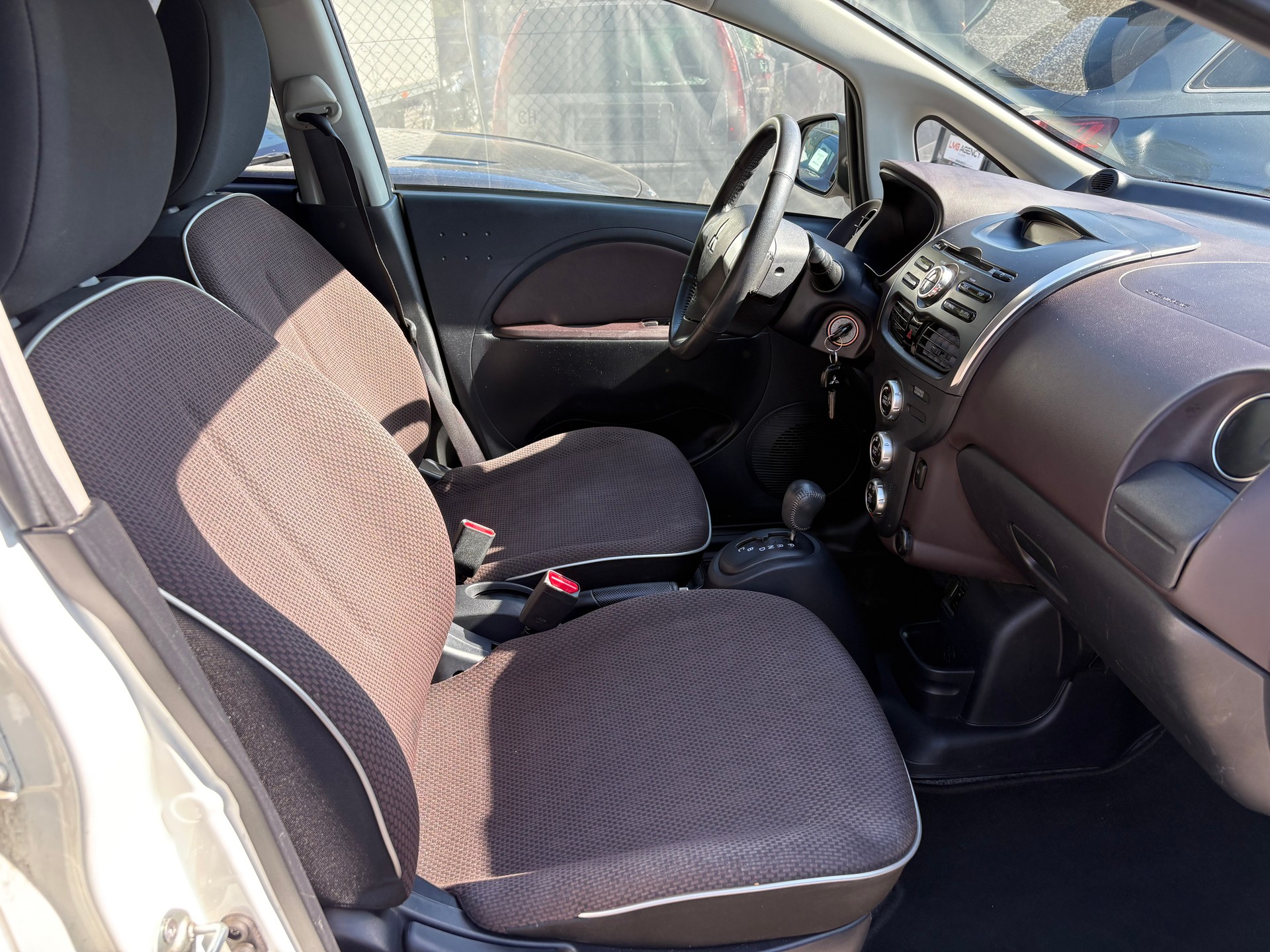 MITSUBISHI i MiEV-image-8