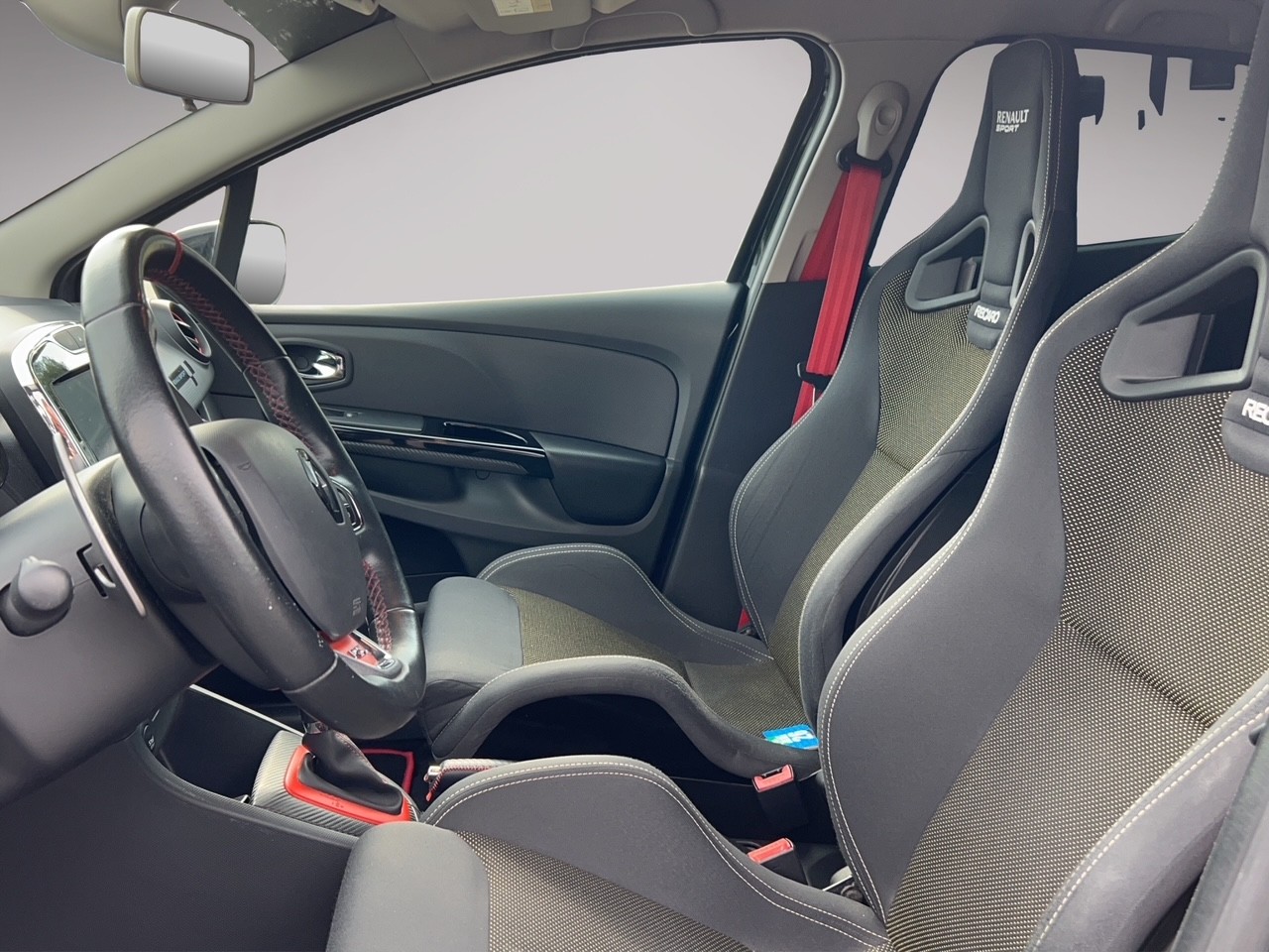 RENAULT Clio 1.6 T RS 200 EDC-image-7