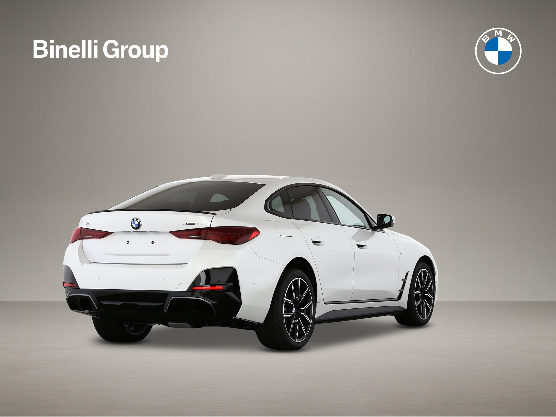 BMW i4 xDrive40-showroom-element-1